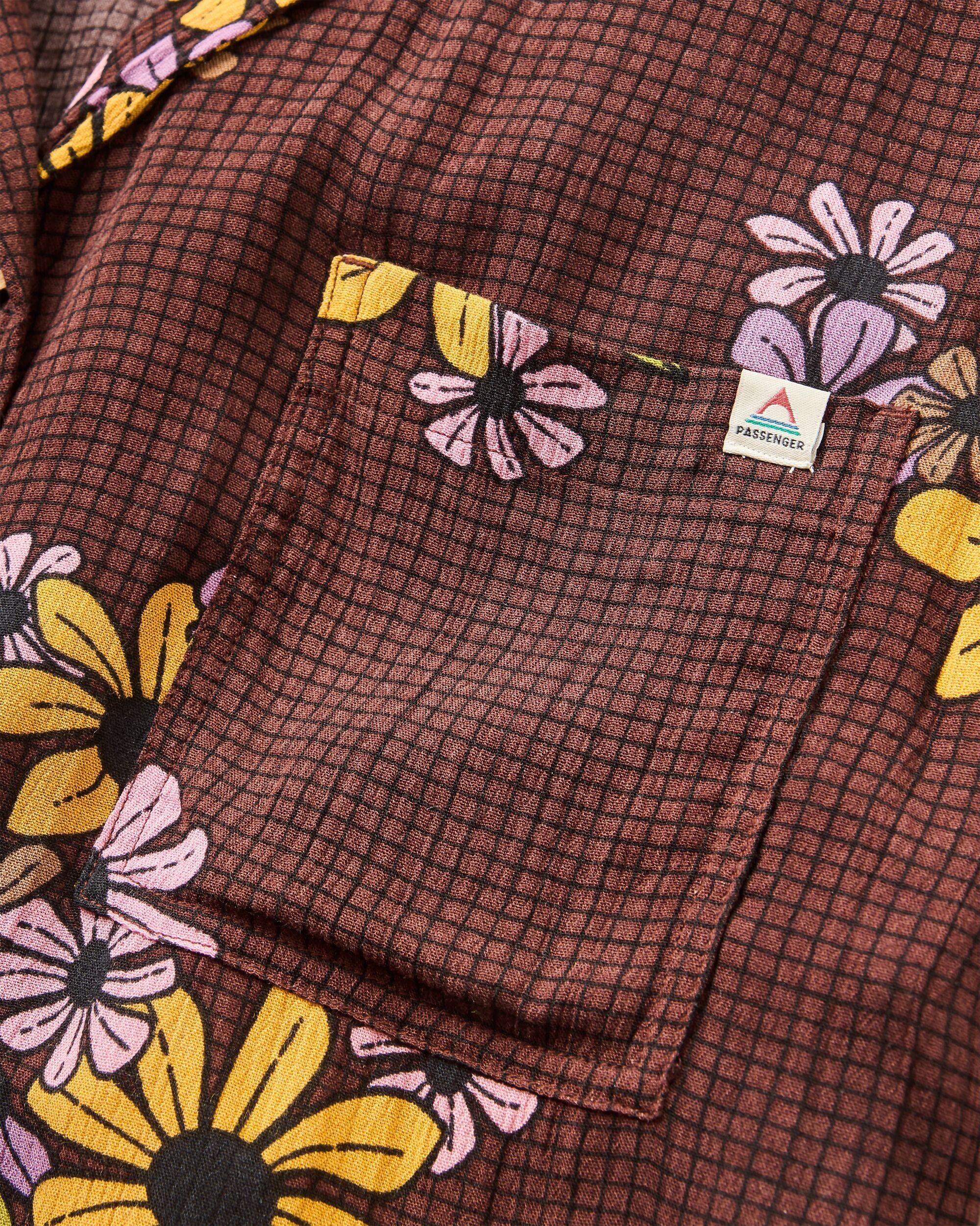 Arden Short Sleeve Shirt Eco Vero - Floral Grid Espresso - Image 2