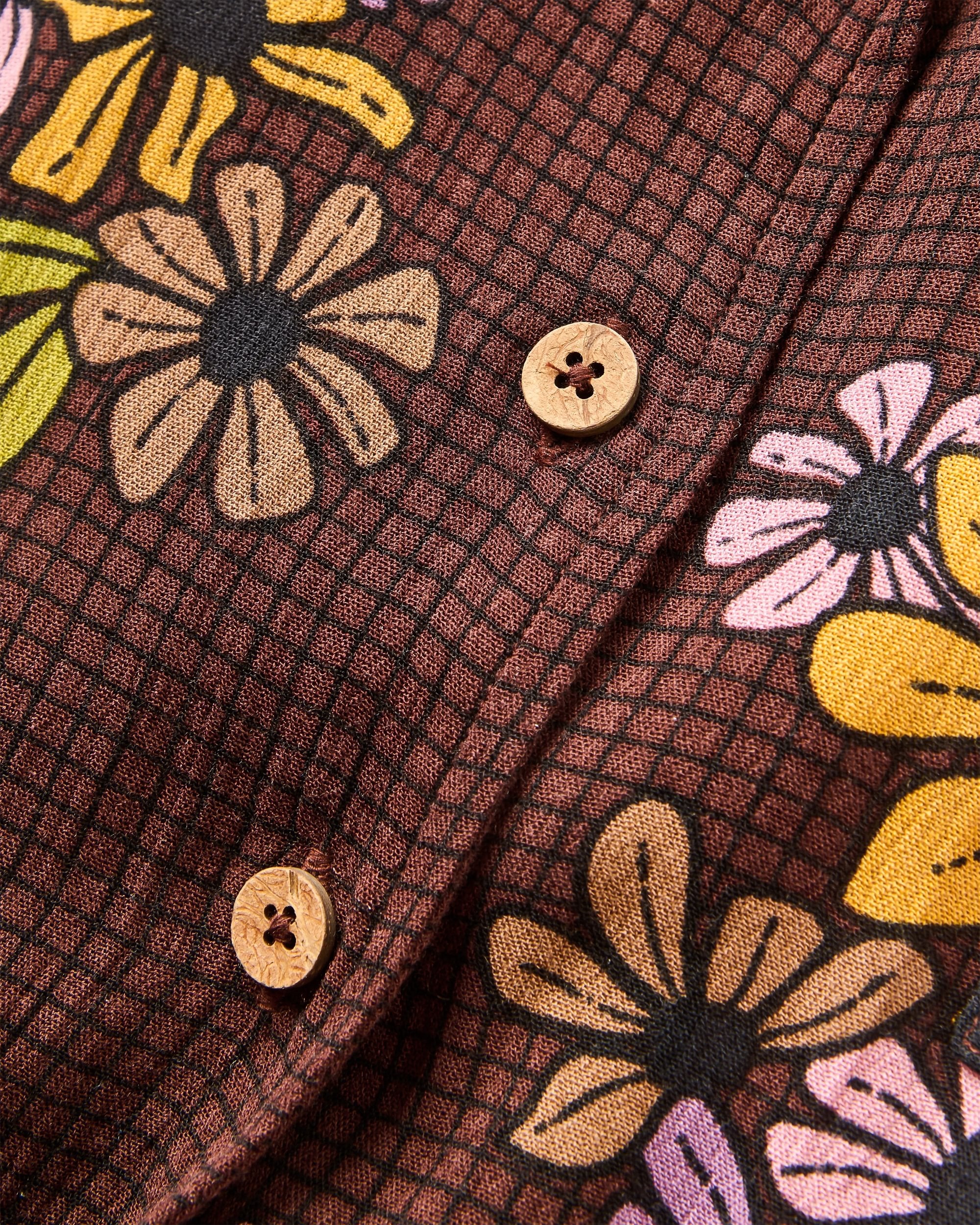 Arden Short Sleeve Shirt Eco Vero - Floral Grid Espresso - Image 5