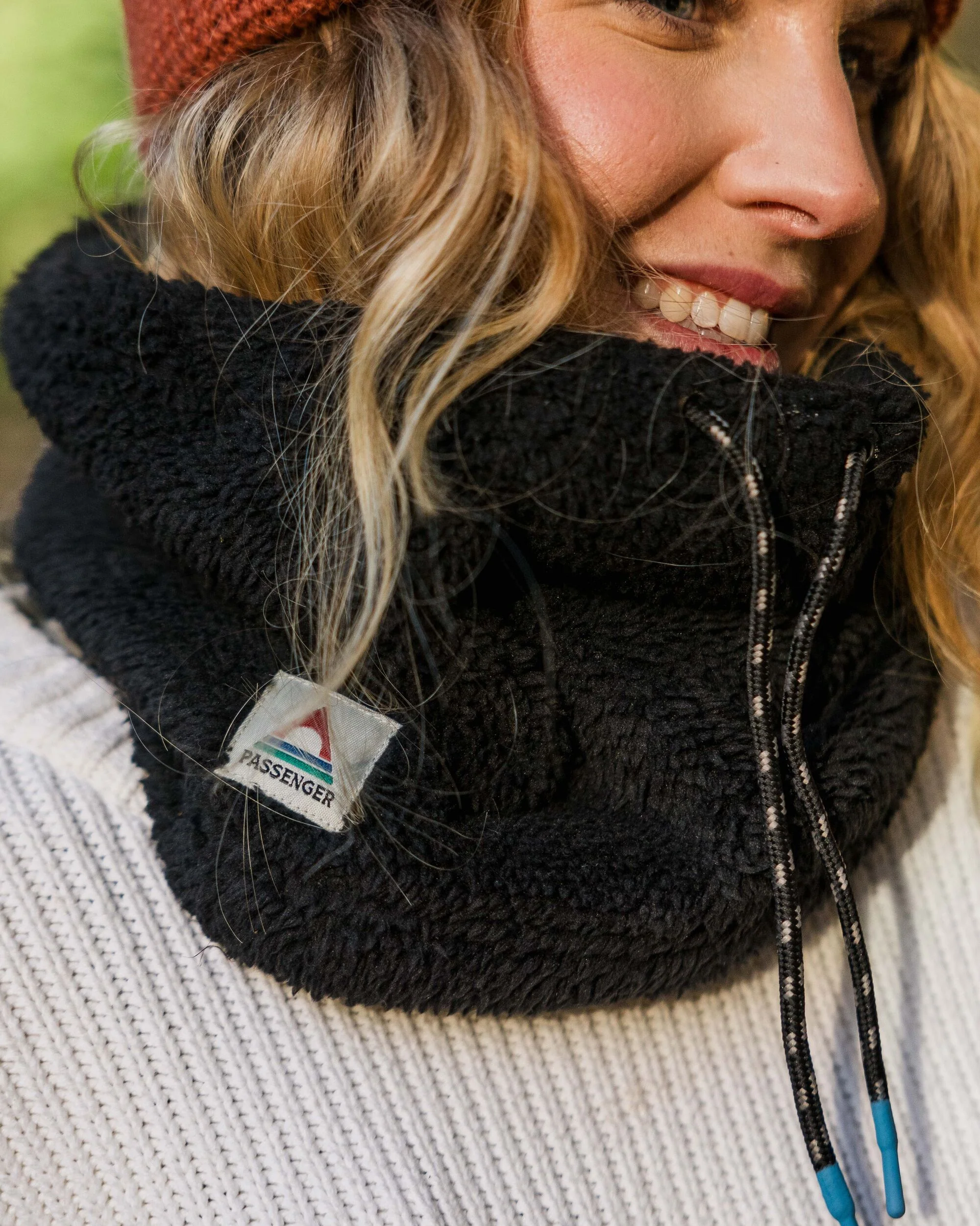 Ash Sherpa Fleece Snood - Black - Image 4