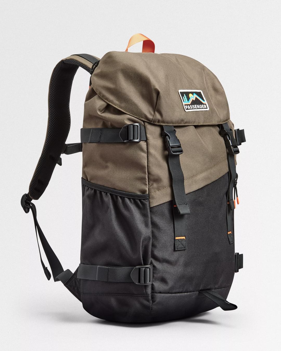 Boondocker 26L Backpack - Black/Khaki - Image 7