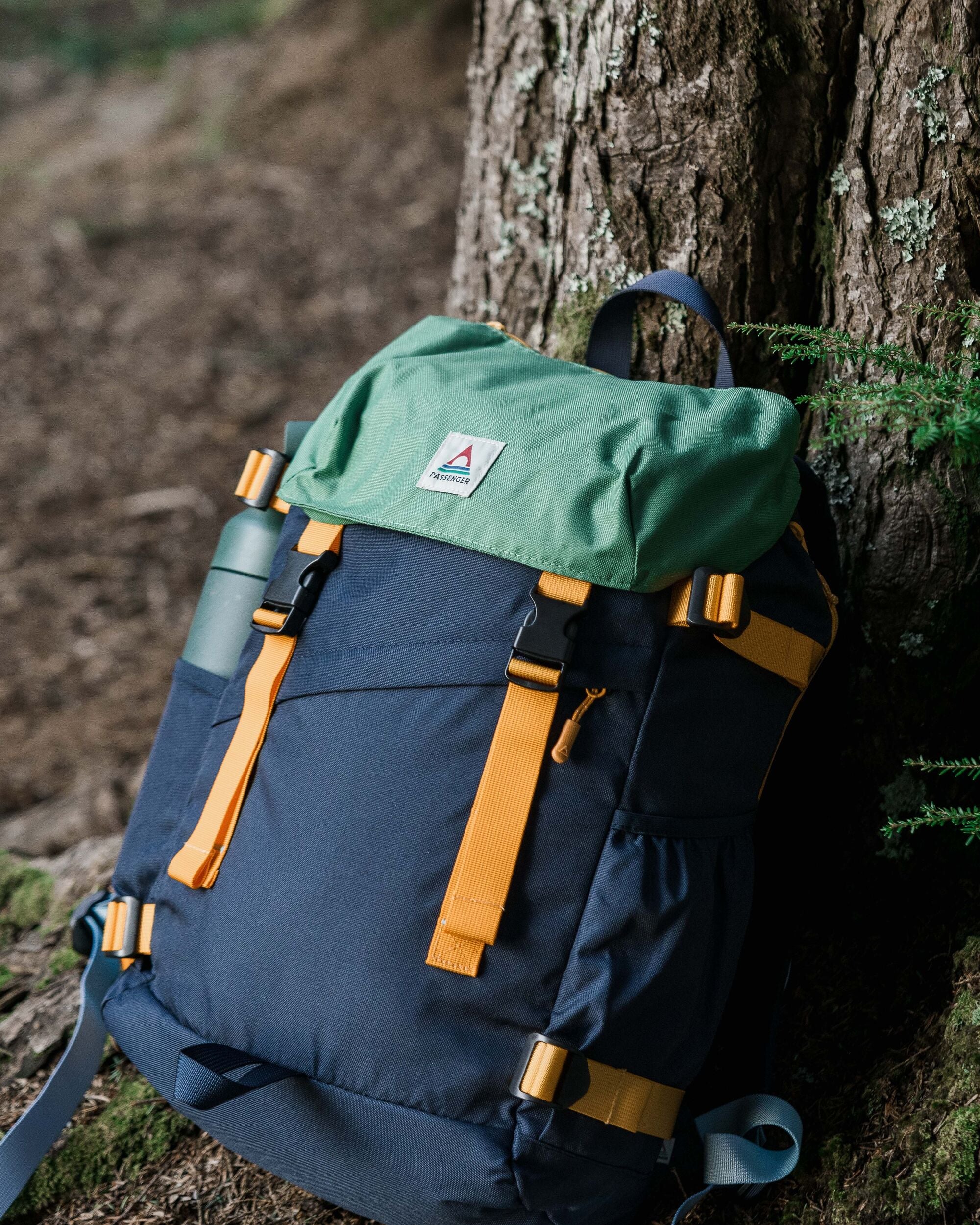 Boondocker 26L Backpack - Navy/ Laurel Green - Image 2