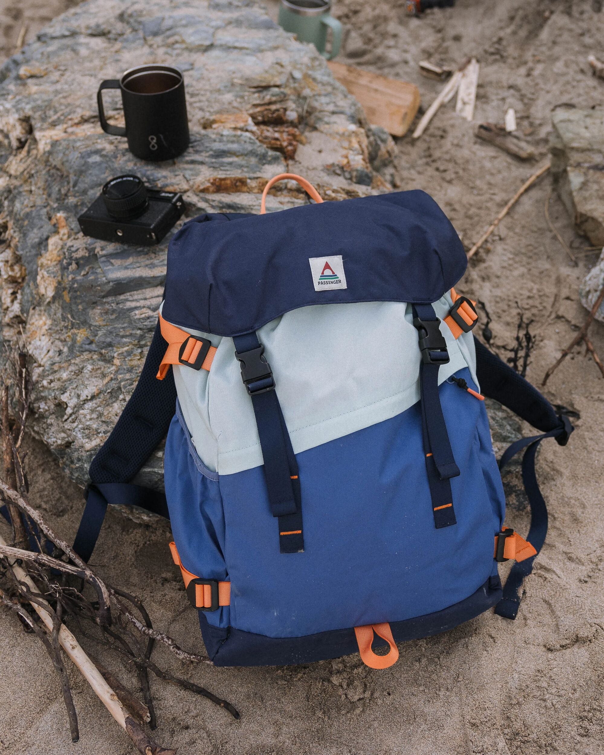 Boondocker 32L Backpack - Rich Navy/Surf Spray/Moonlight Blue