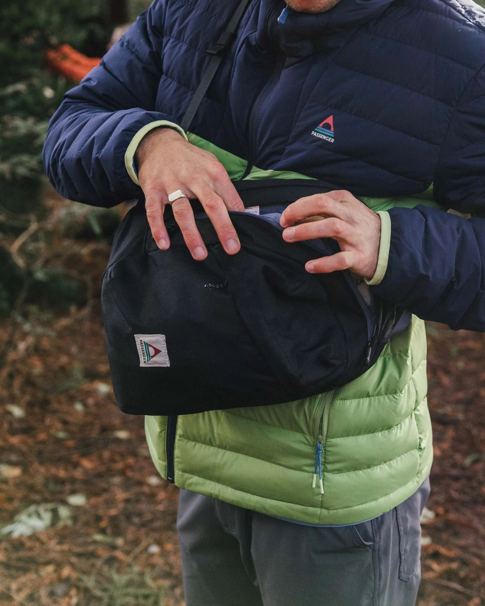 Boondocker Sling 8L - Black - Image 4