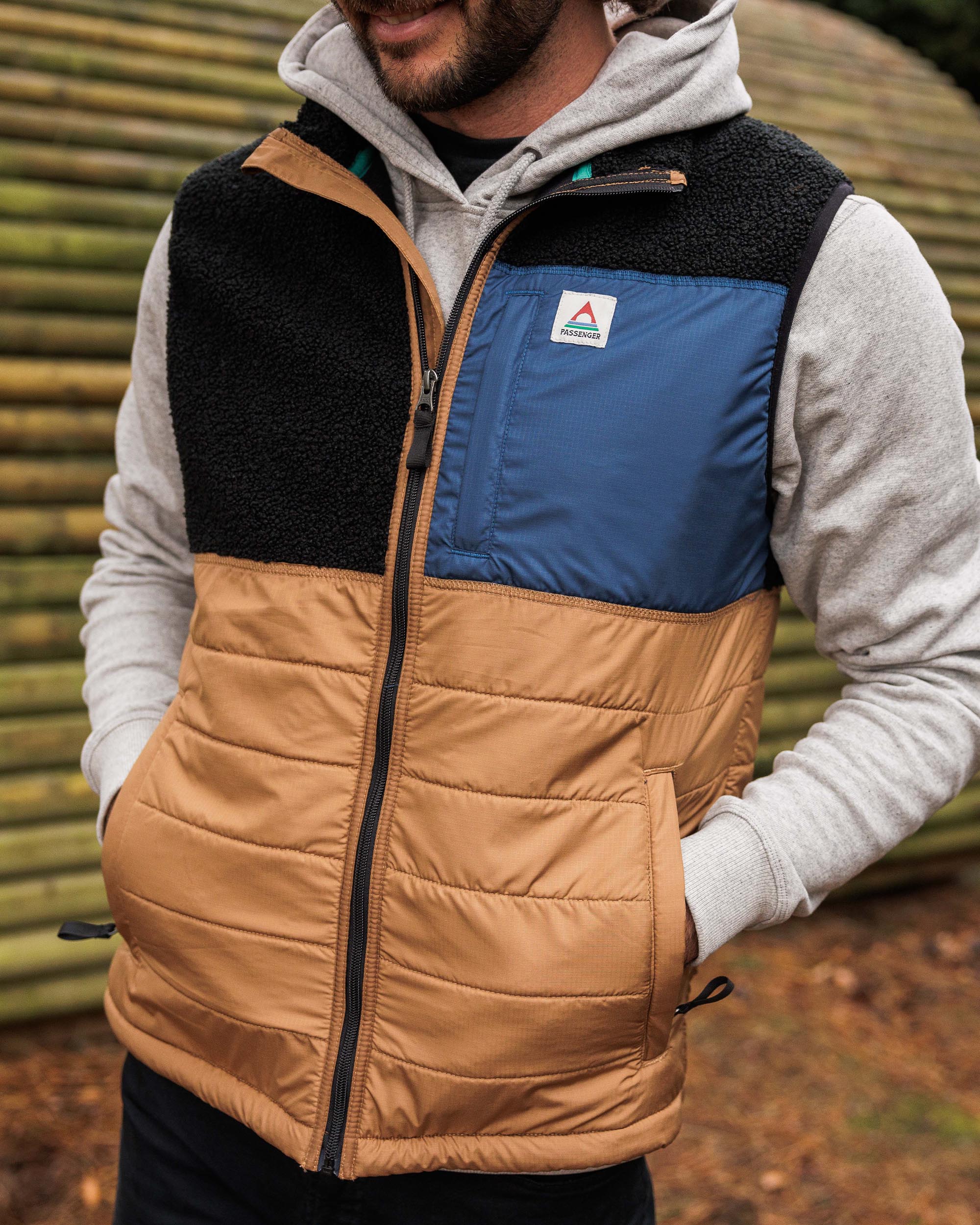 Born Explorer Polar-Lined Sherpa Vest - Black - Image 4