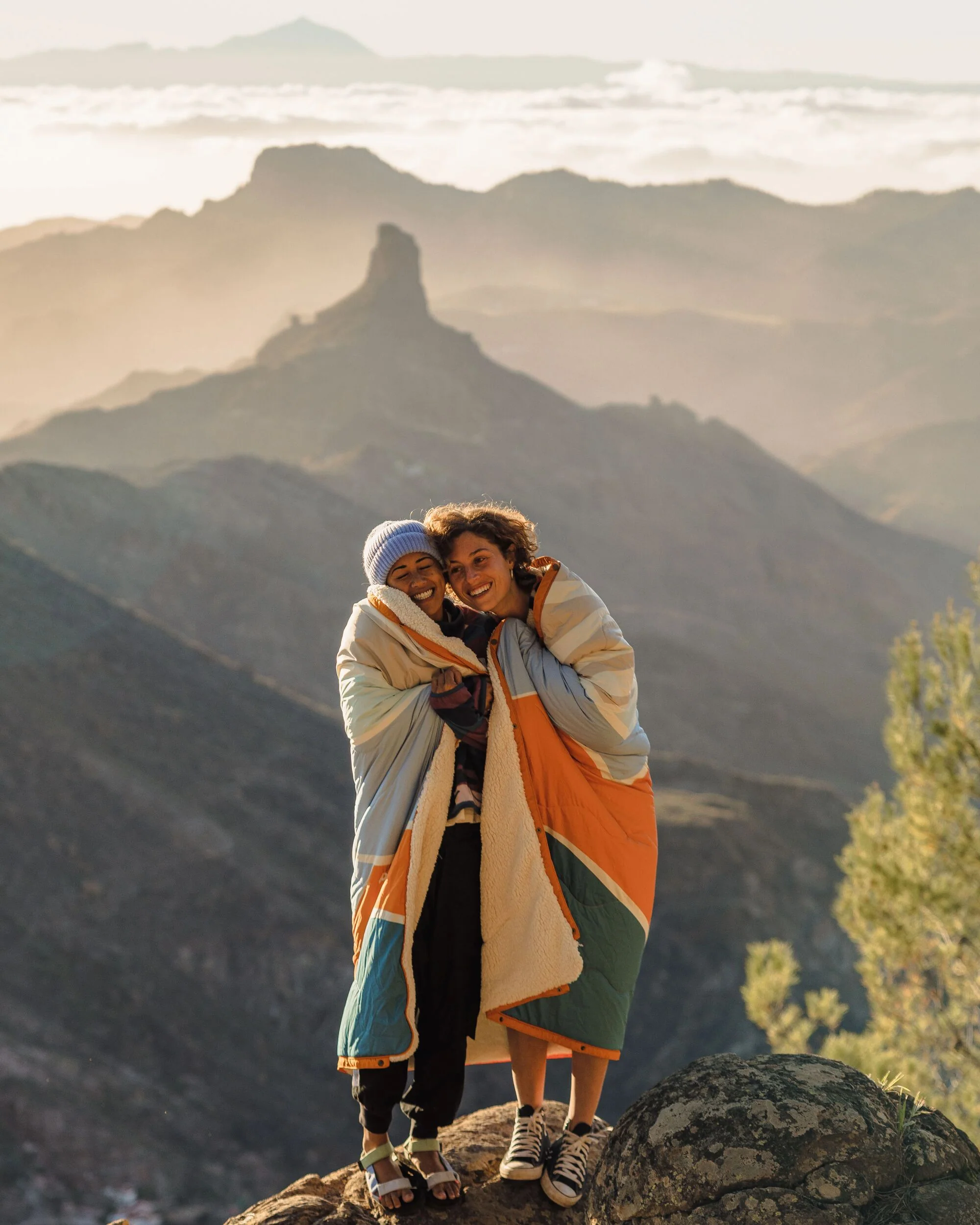 Cabin Sherpa Blanket - Cornflower - Image 3