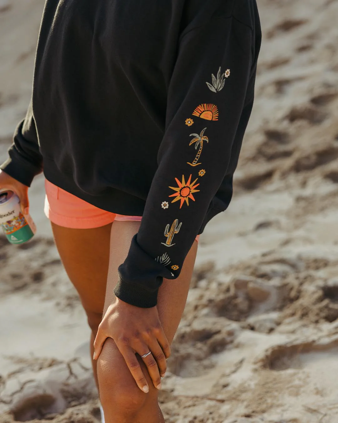 Chica Oversized Sweatshirt - Black