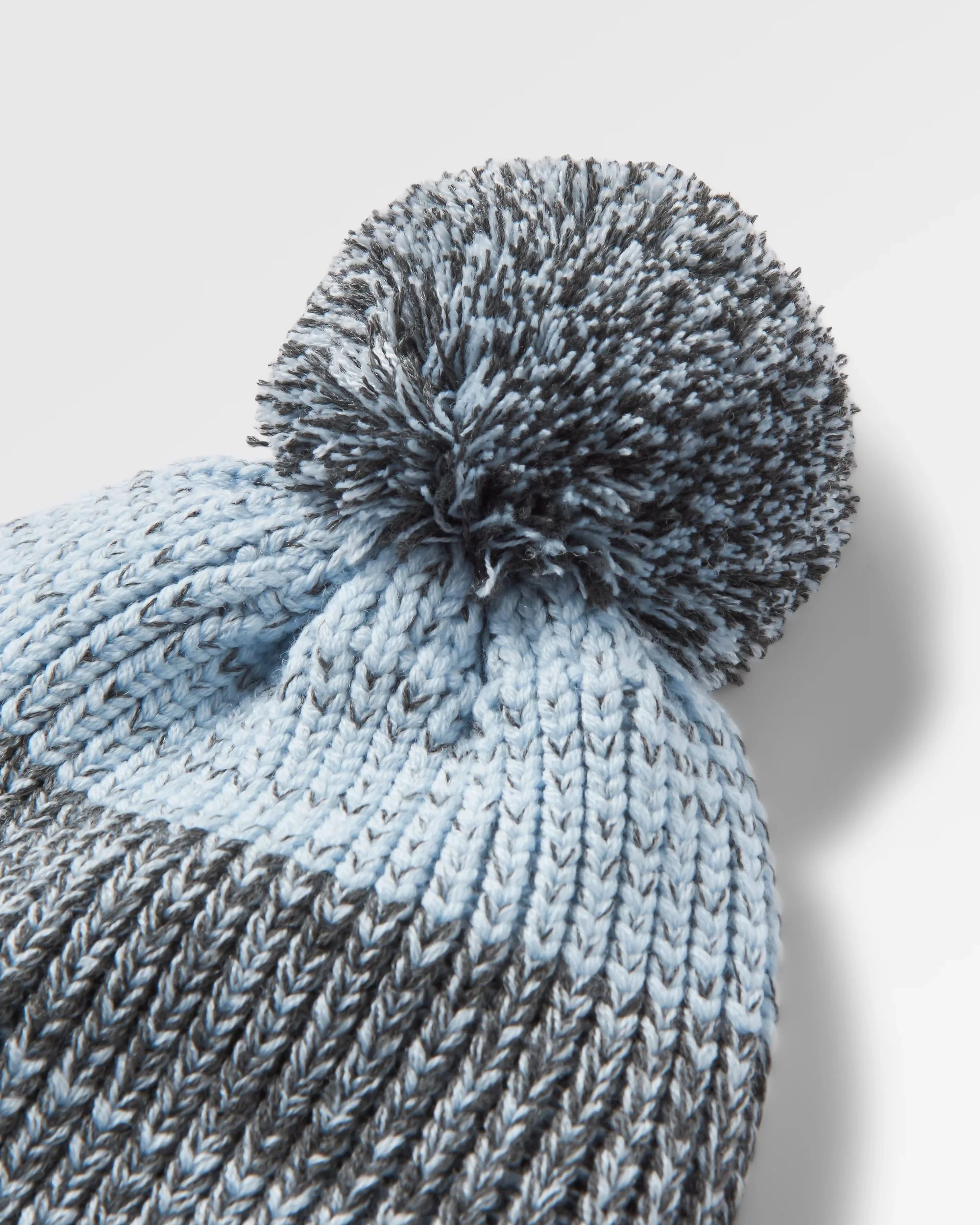 Crag Bobble Hat - Charcoal/Arctic - Image 4