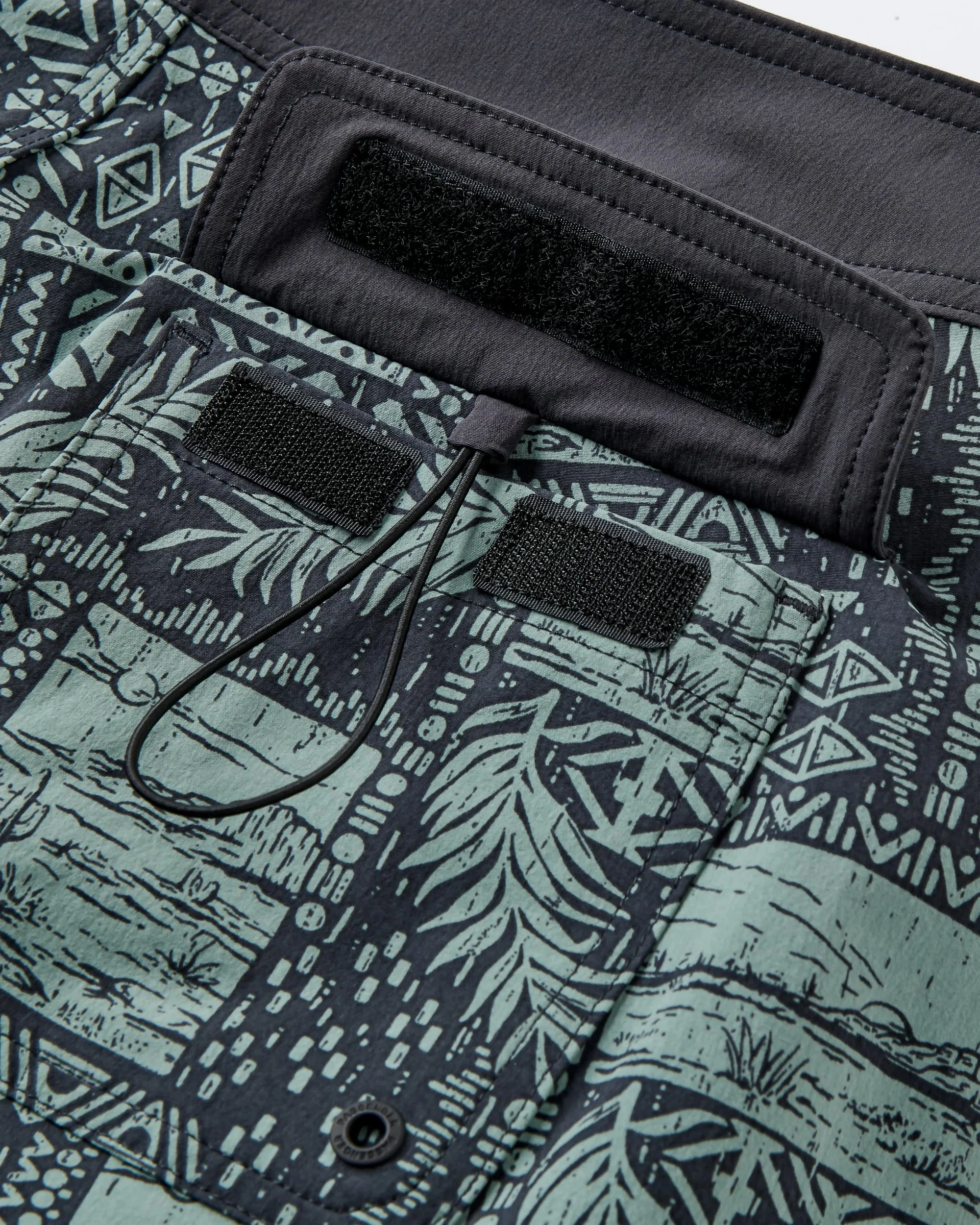 Cruiser NetPlus® 19" Boardshort - Patchwork Faded Black - Image 9