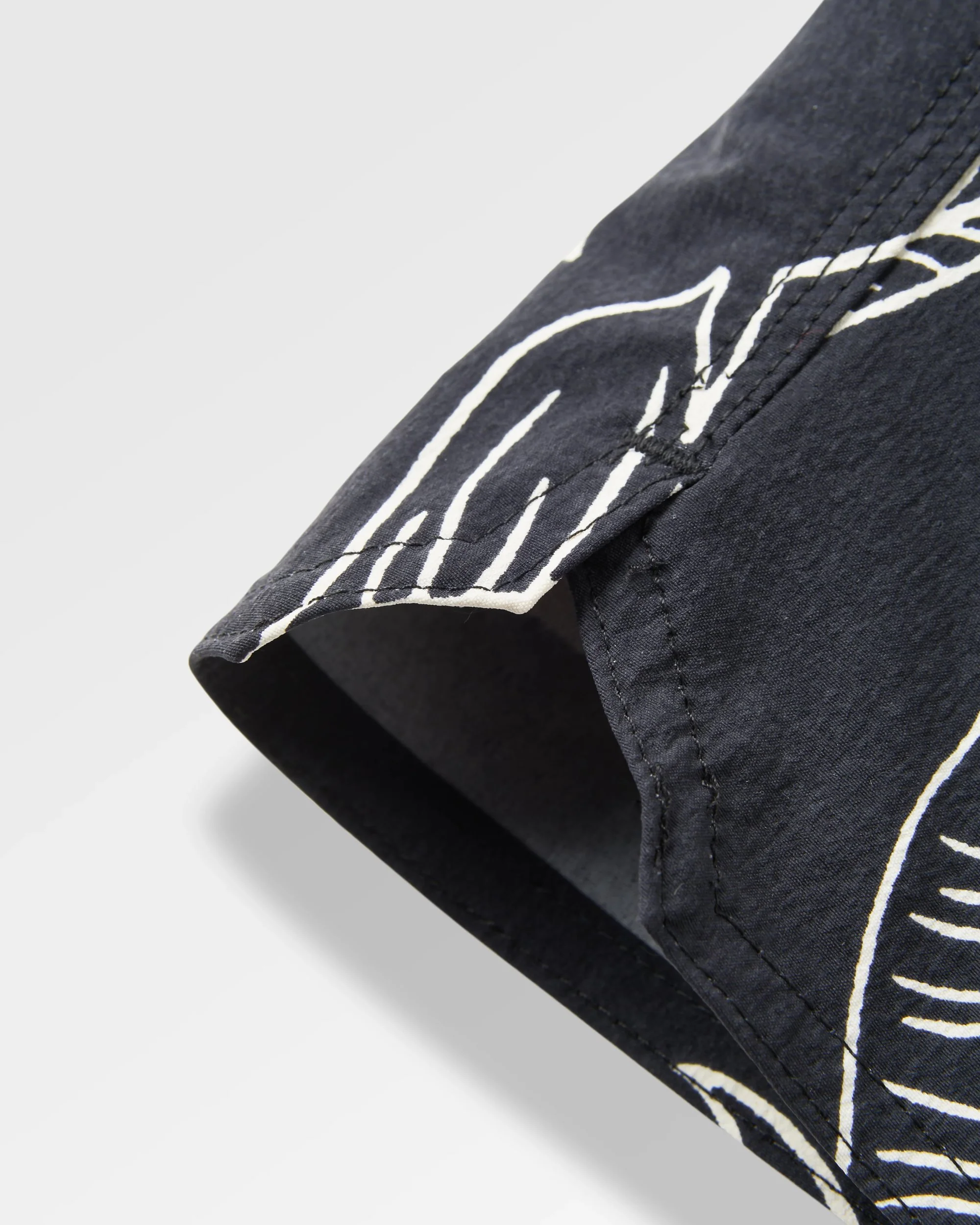 Cruiser Netplus® 21" Boardshort - Palm Faded Black - Image 12