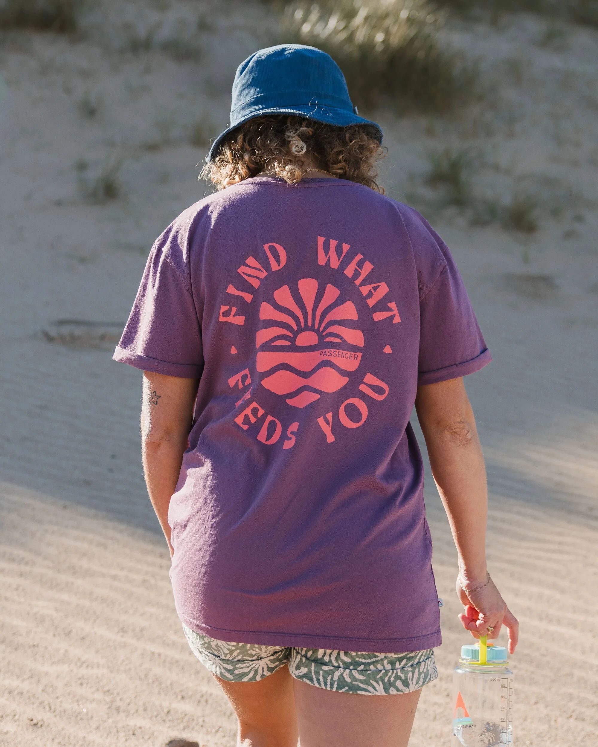 Discovery Rolled Sleeve T-Shirt - Berry - Image 3