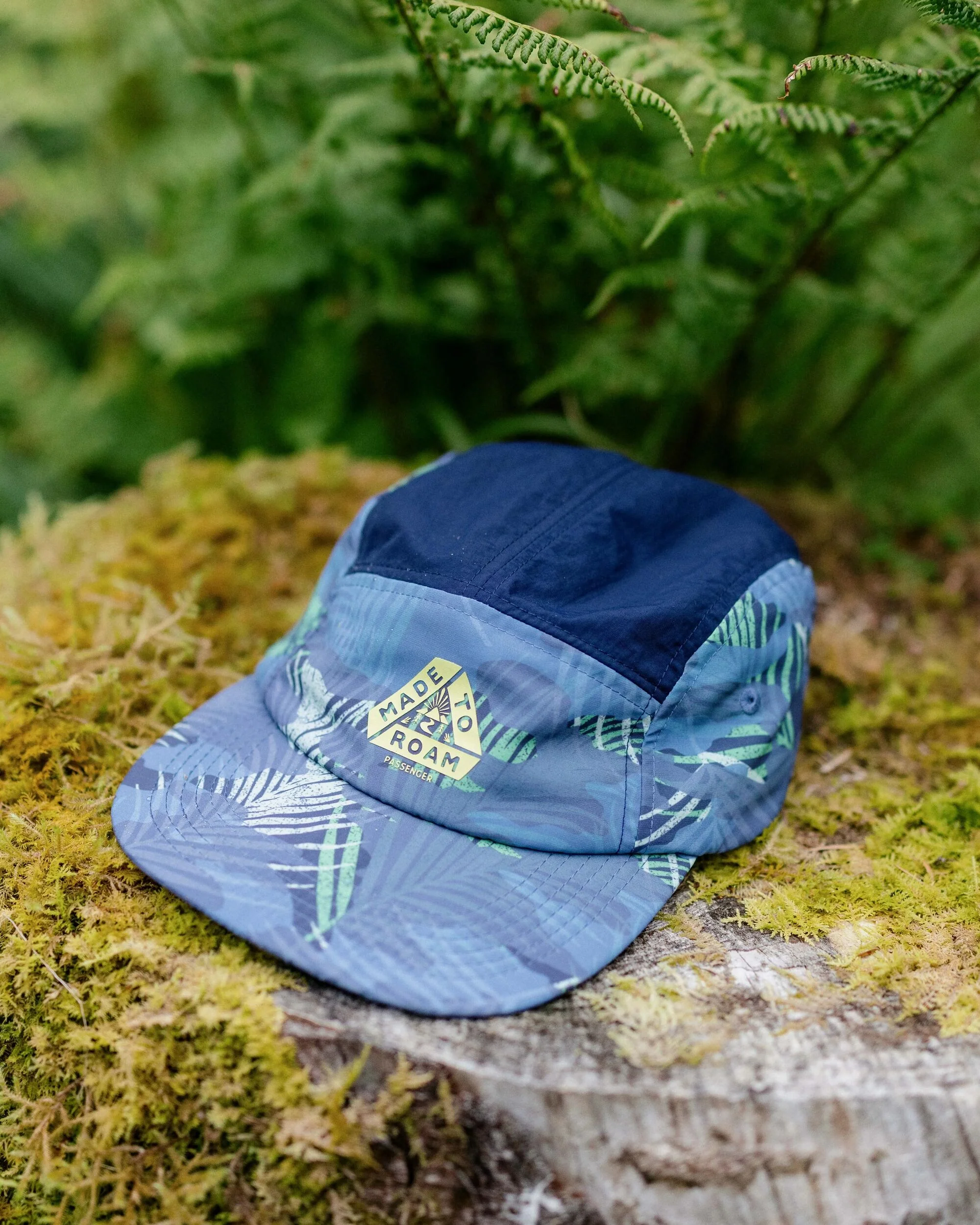 Emerge 5 Panel Trail Cap - Palm Camo Moonlight - Image 4