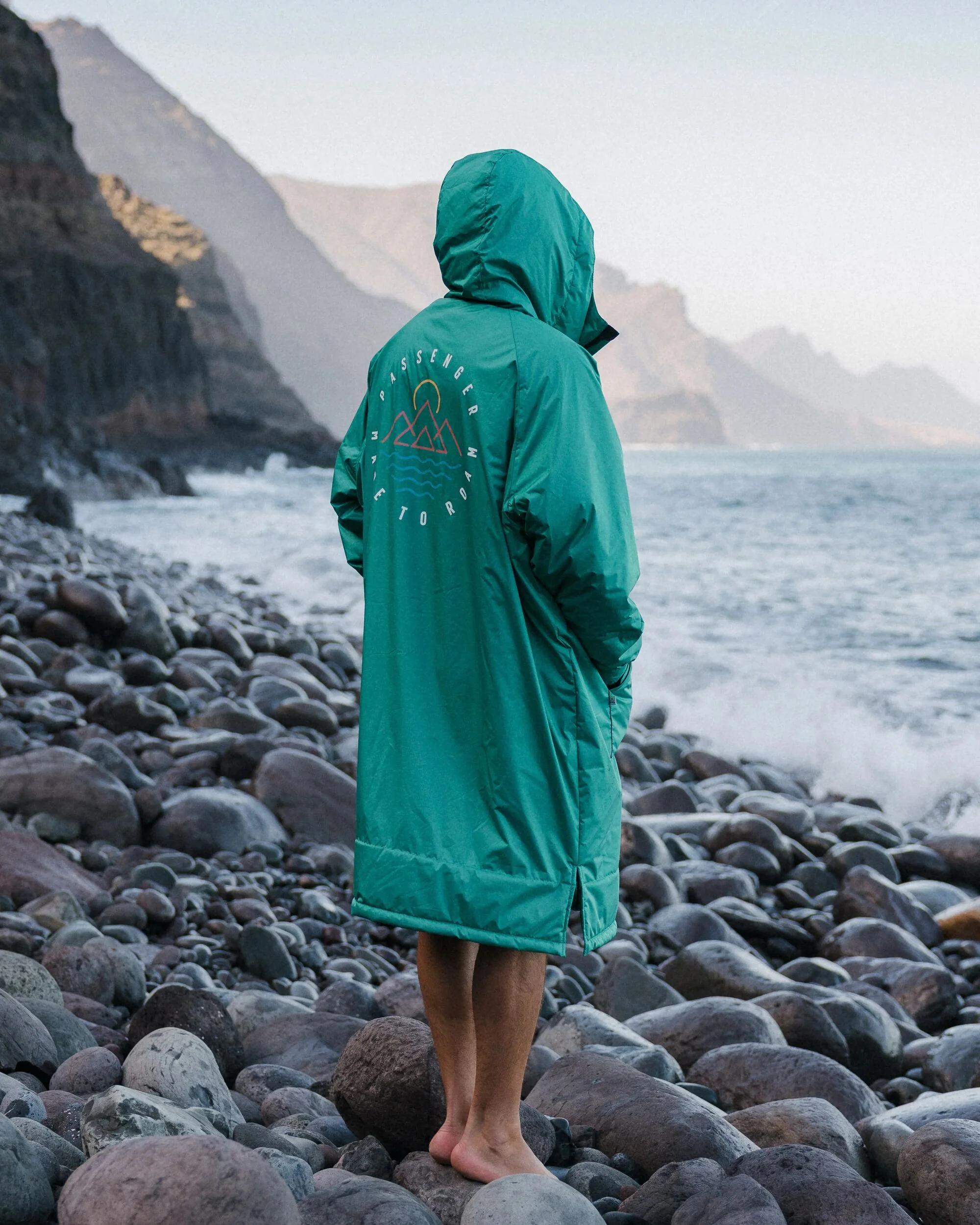 Escapism Sherpa Lined Changing Robe - Greenlake - Image 5