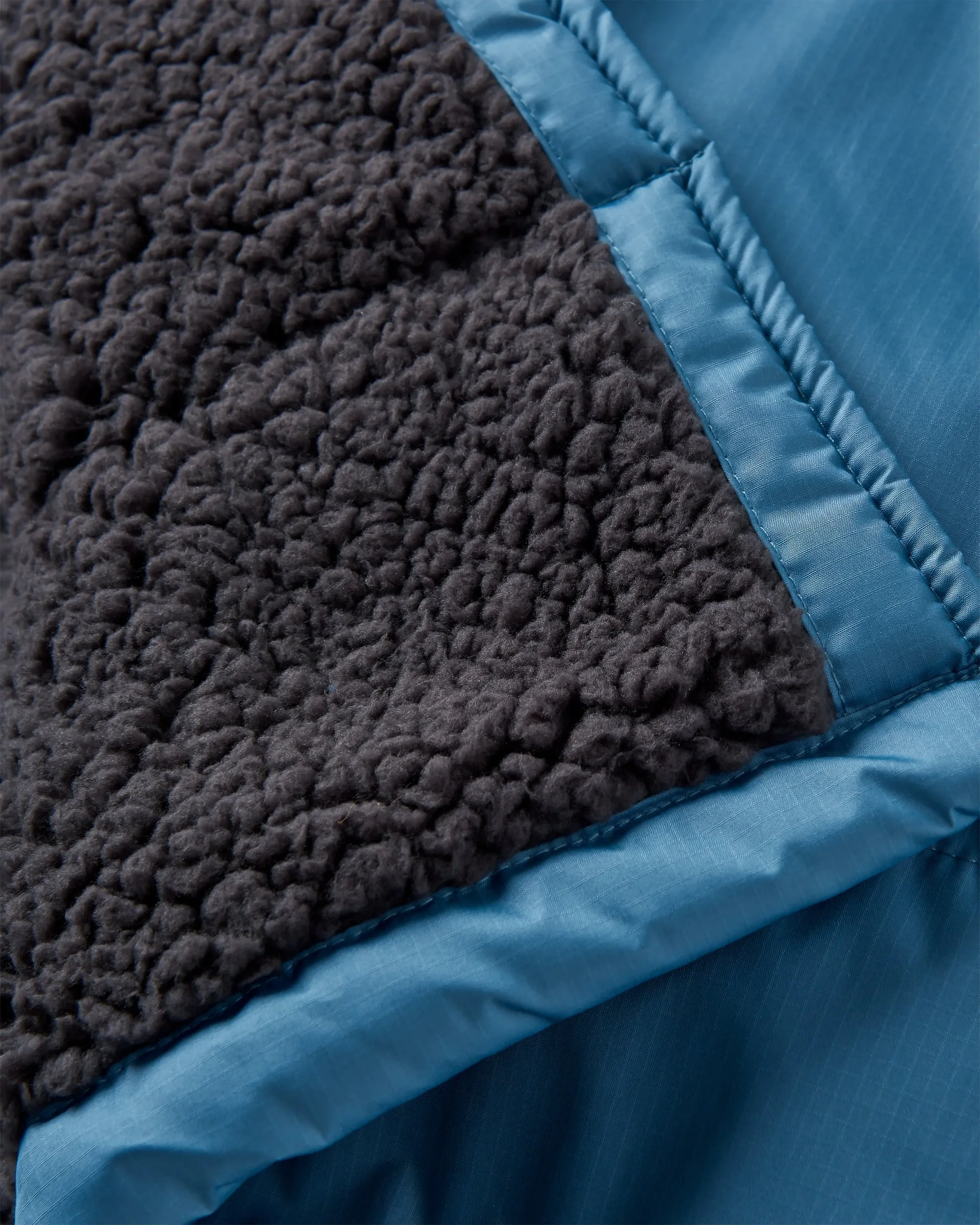 Escapism Sherpa Lined Changing Robe - Moonlight Blue - Image 10