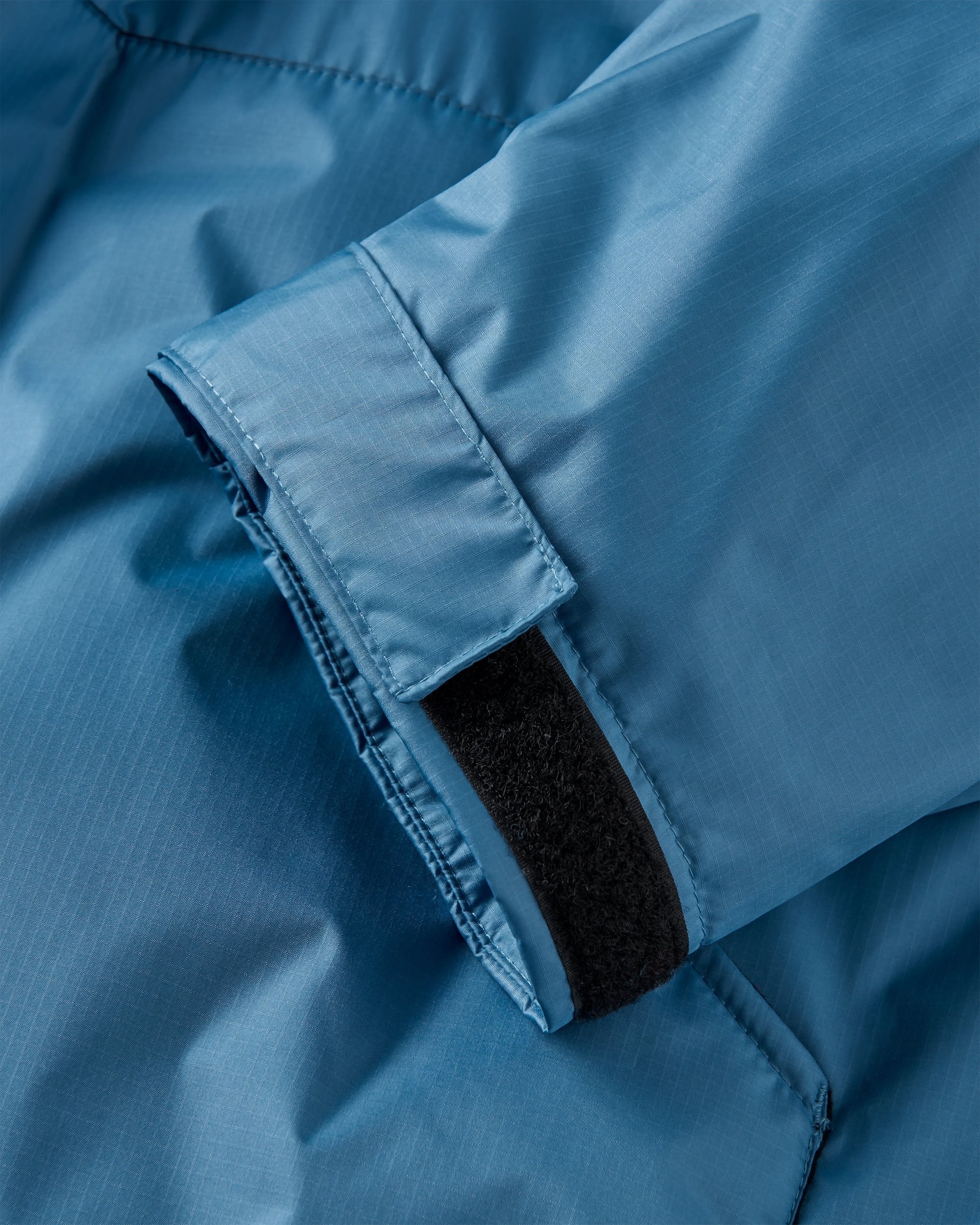 Escapism Sherpa Lined Changing Robe - Moonlight Blue - Image 8