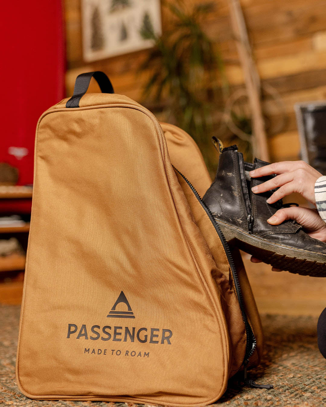 Explore Boot Bag - Golden Brown