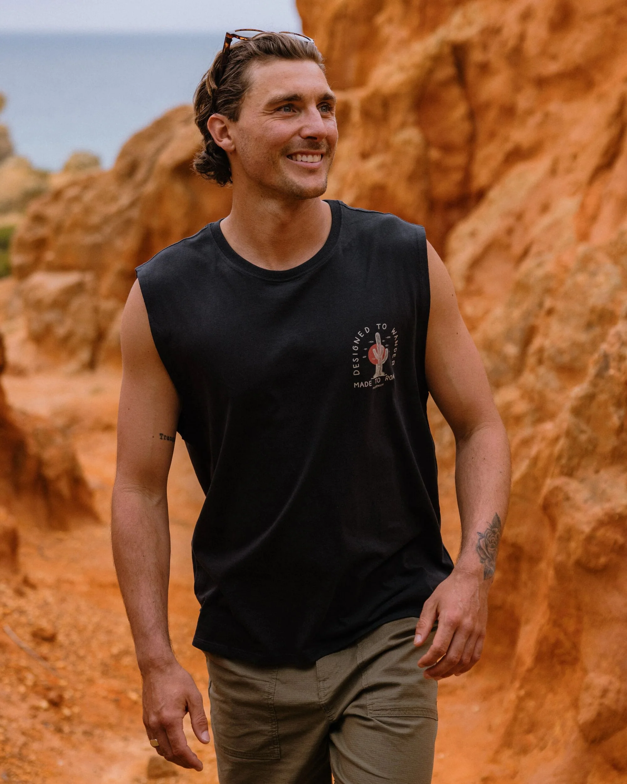 Men's Explore Vest - Black - Image 3