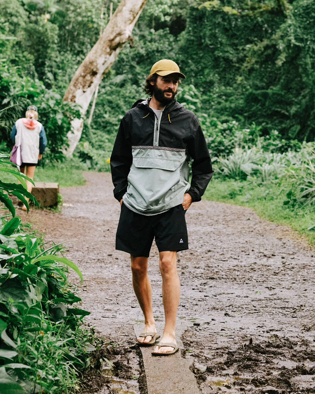 Flow 1/2 Zip Water Resistant Jacket - True Black/Pistachio - Image 3