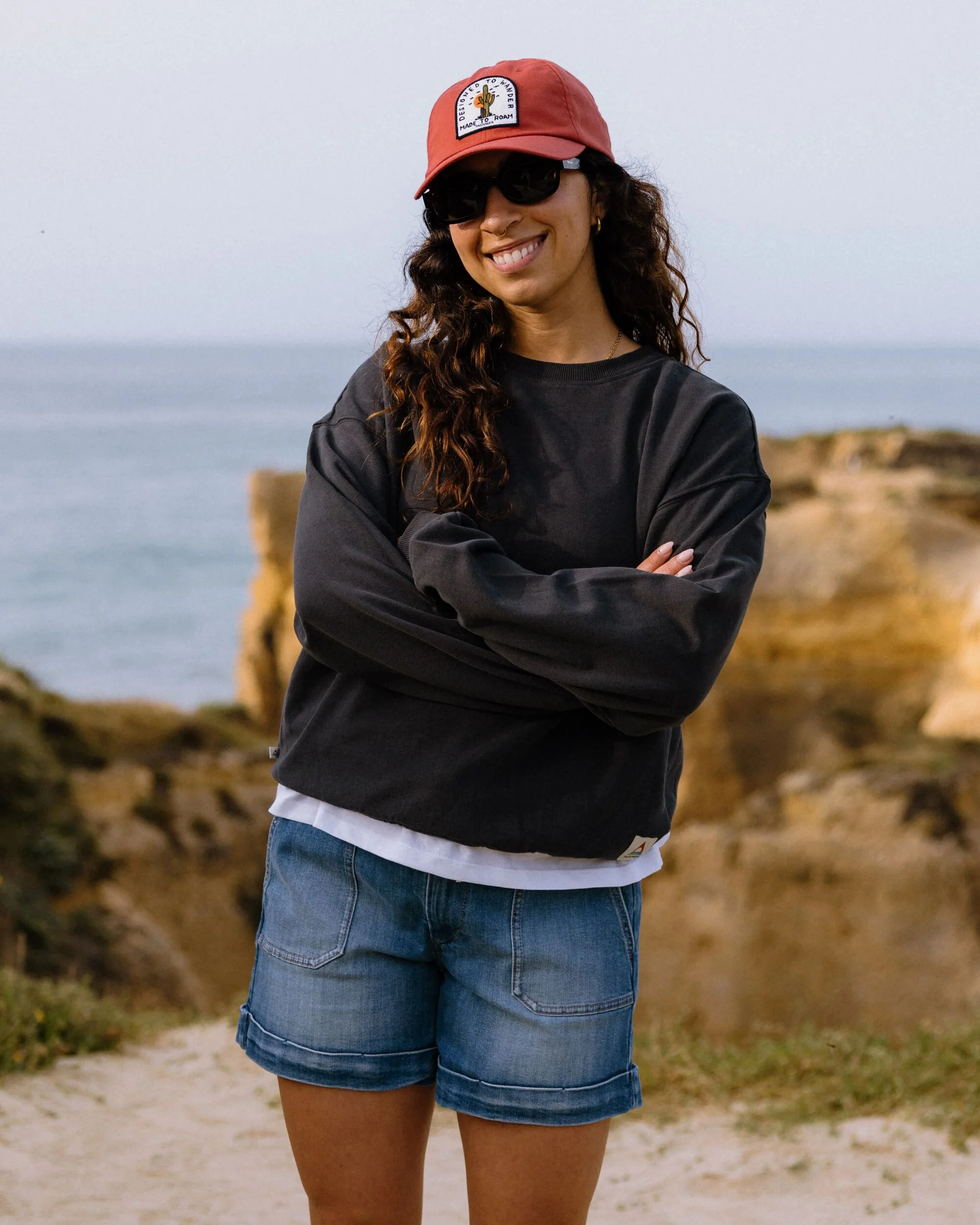 Heritage Women's Sweatshirt - Faded Black