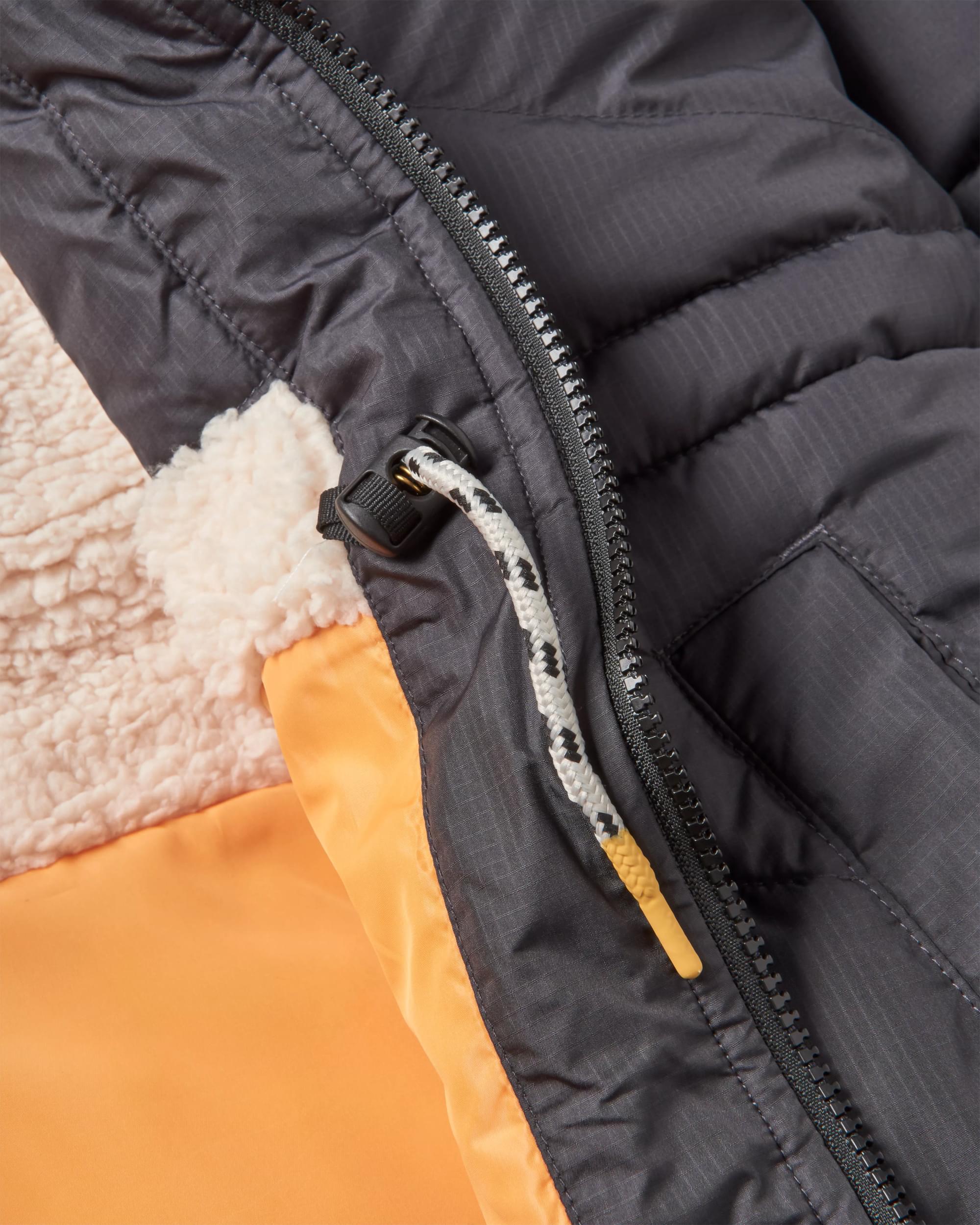 Kinsey 2.0 Jacket - Phantom Black - Image 10