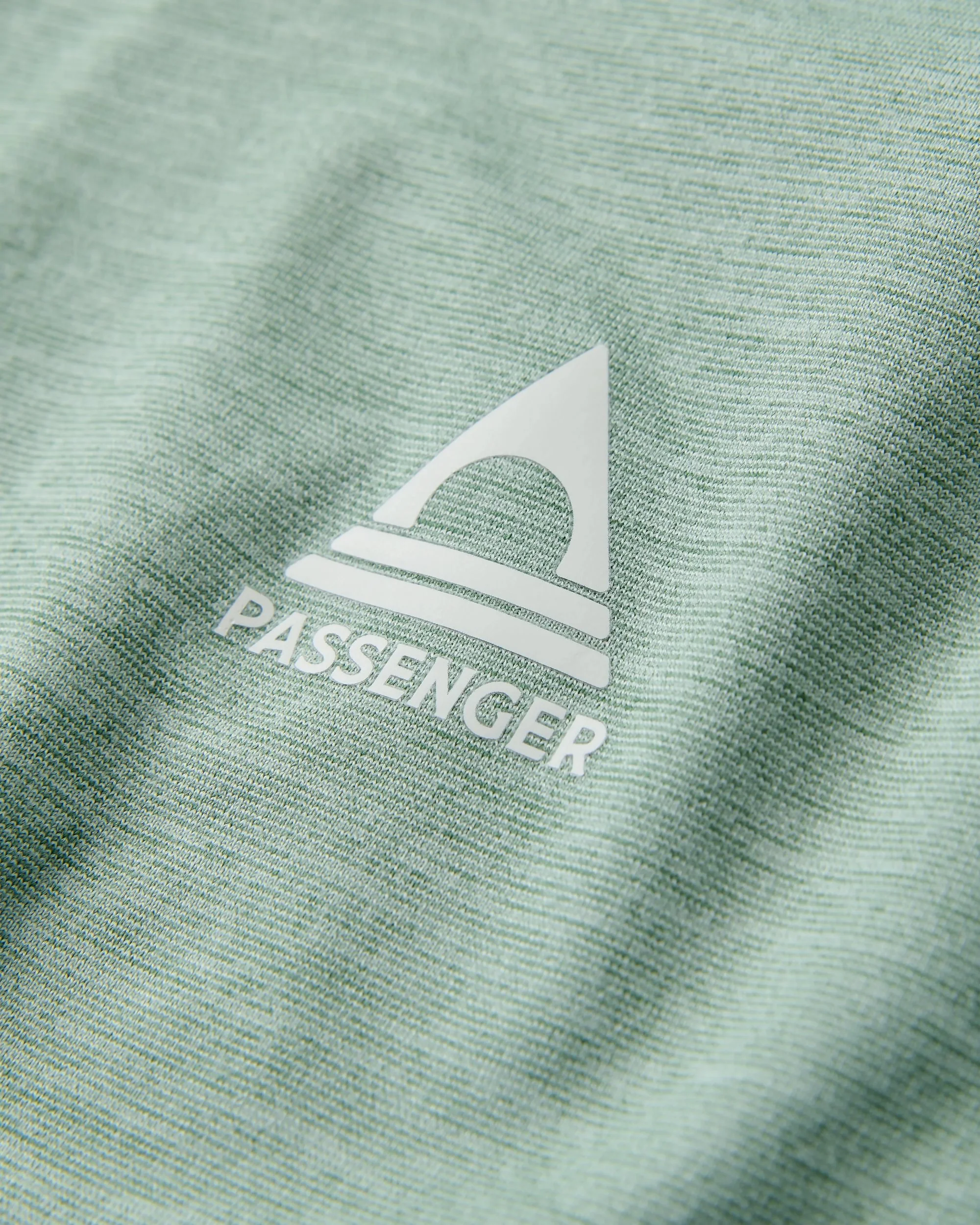 Light Ray Lightweight Surf T-Shirt - Pistachio Marl - Image 3