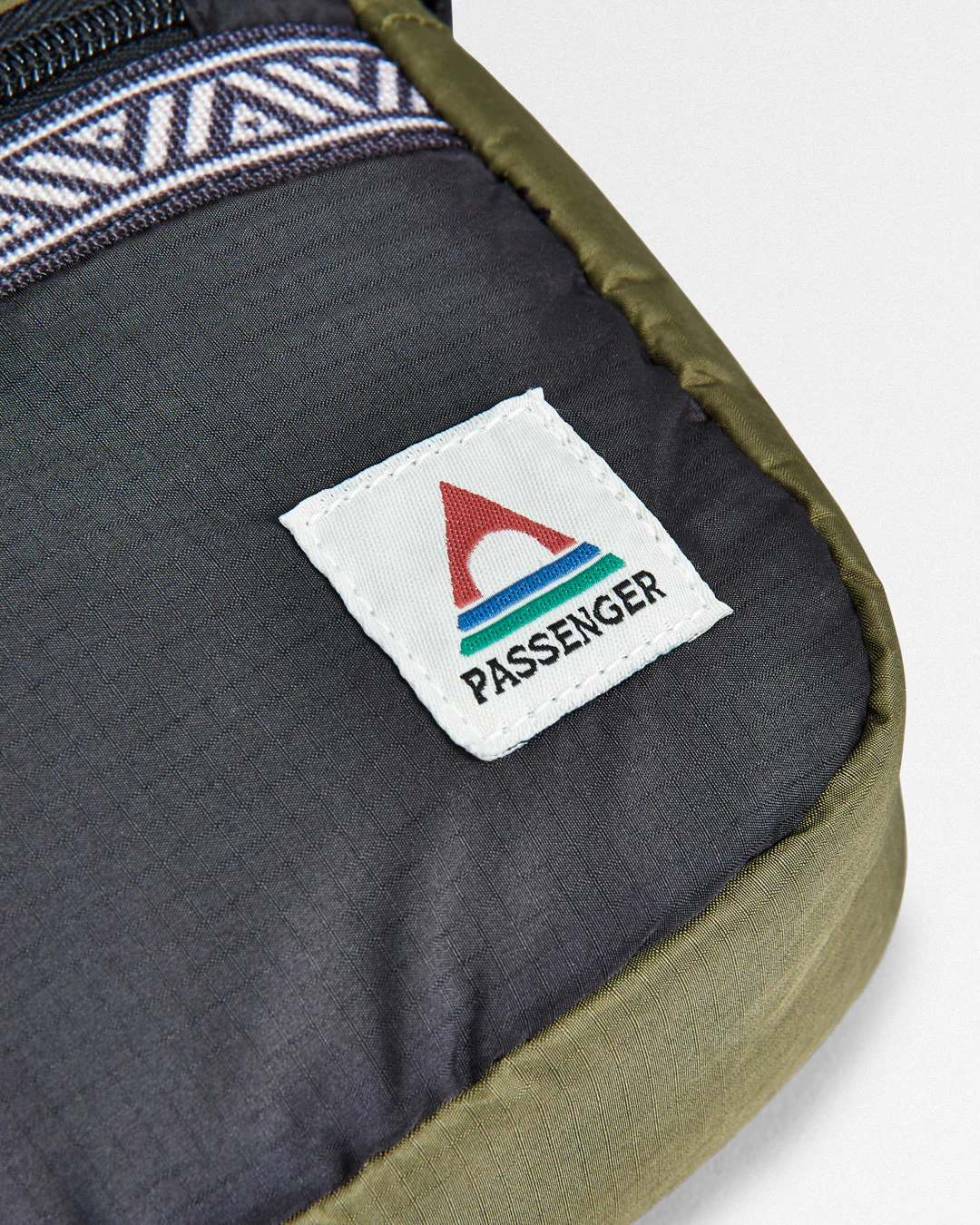 Mainland Hip Pack - True Black/ Khaki - Image 7