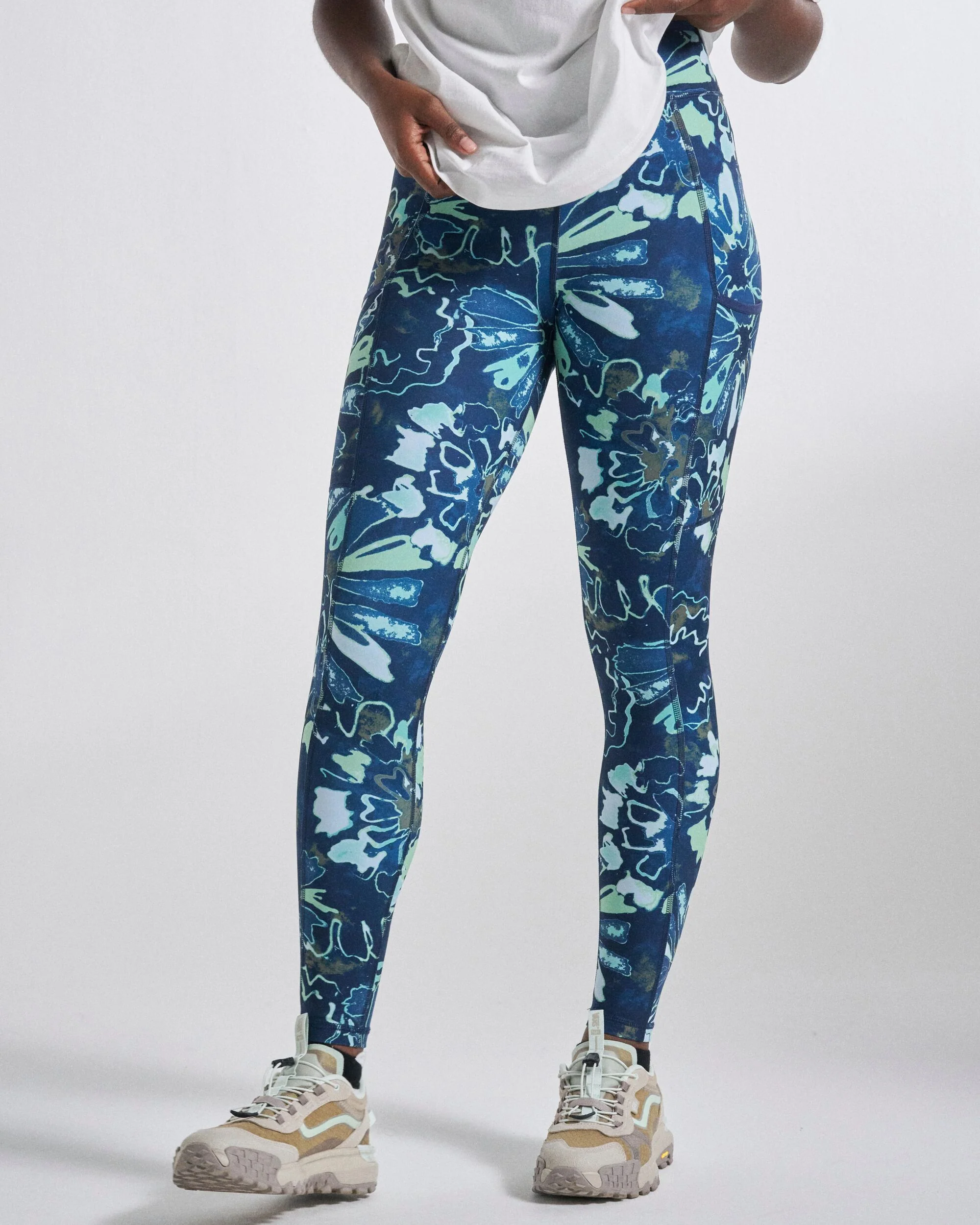 Mantra Active Legging - Frost Ice Blue