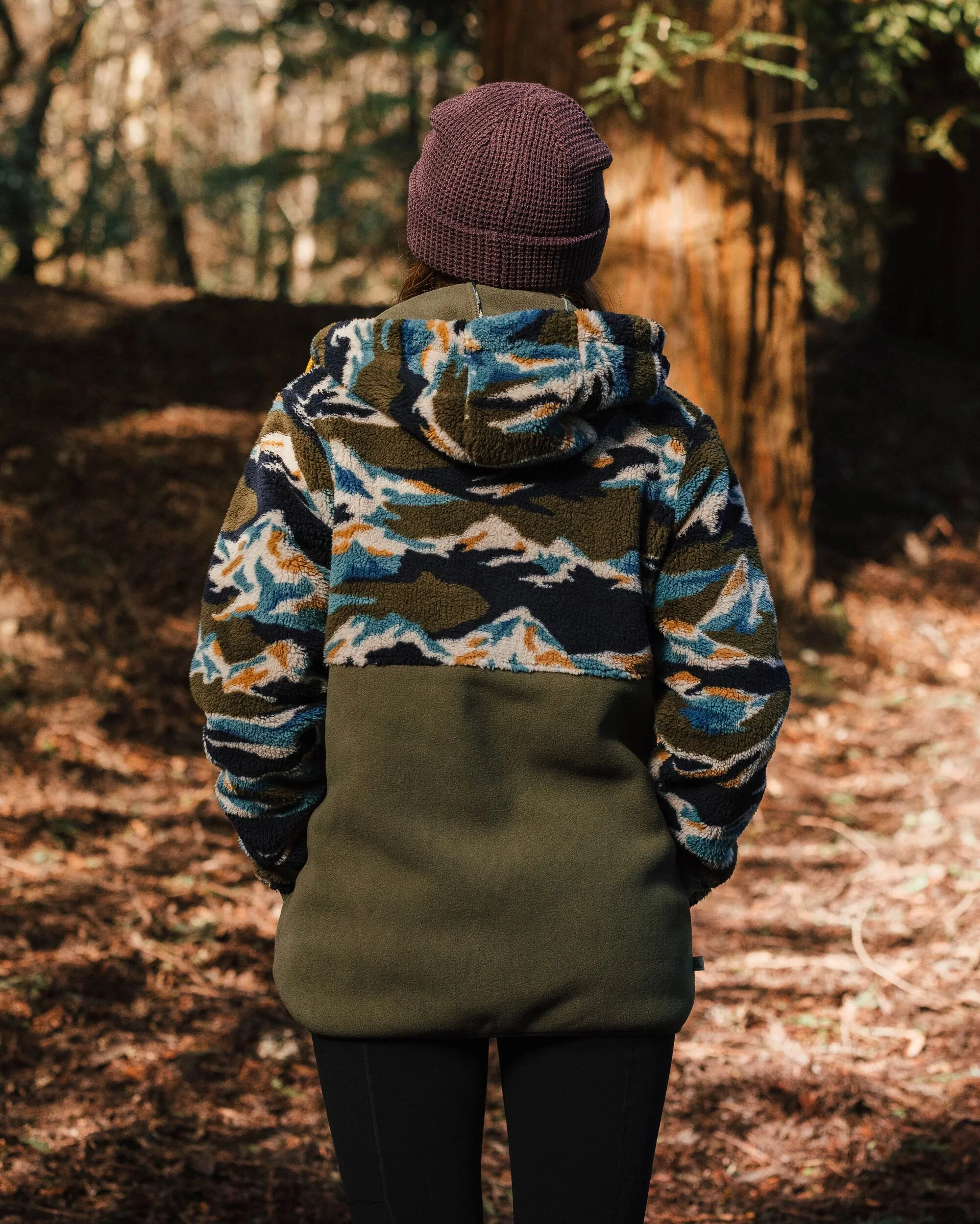 Nestling Polar-Lined Sherpa Fleece - Mount Scenic Khaki - Image 4