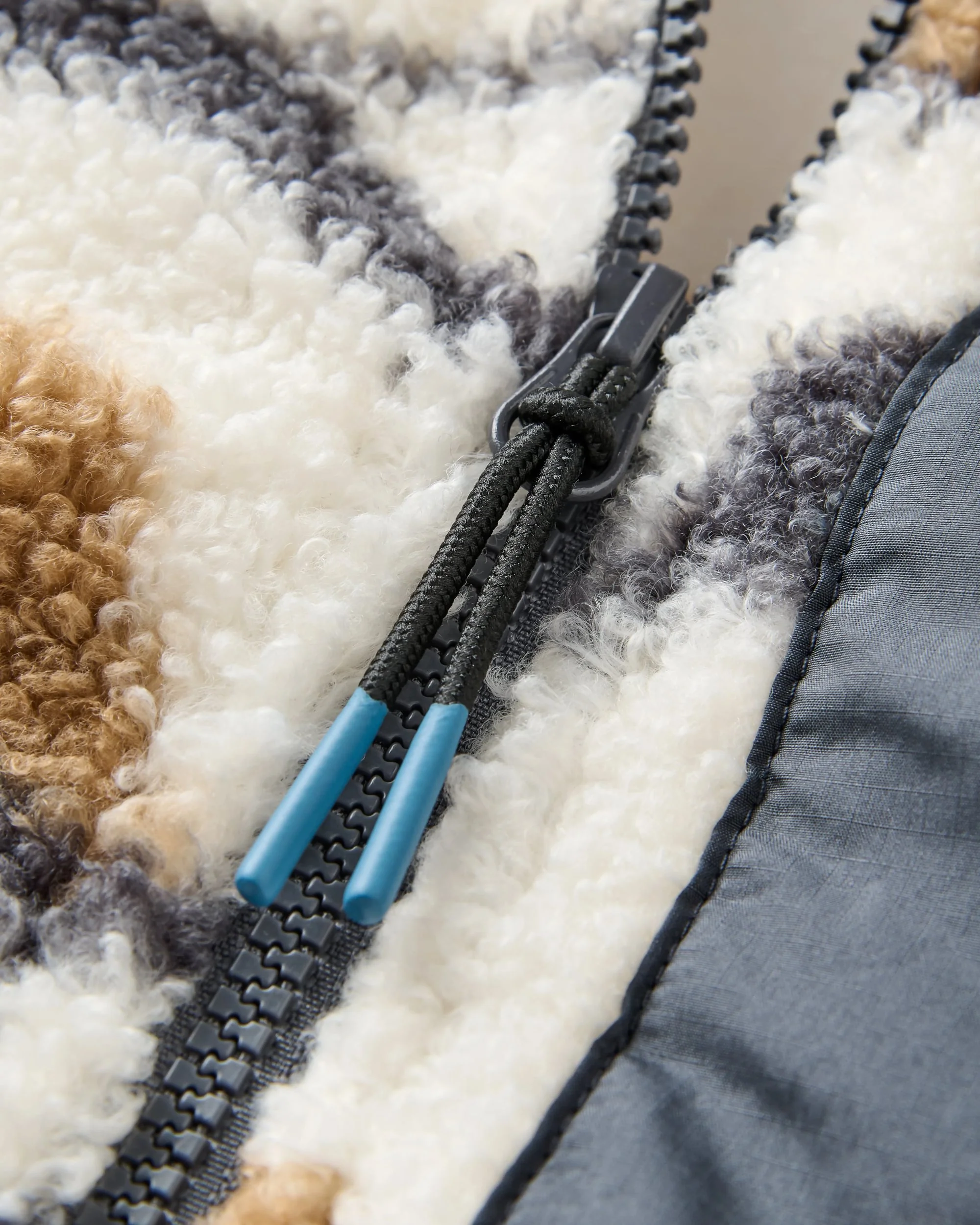 Ravi Sherpa Fleece - Abstract Trails Off White - Image 6