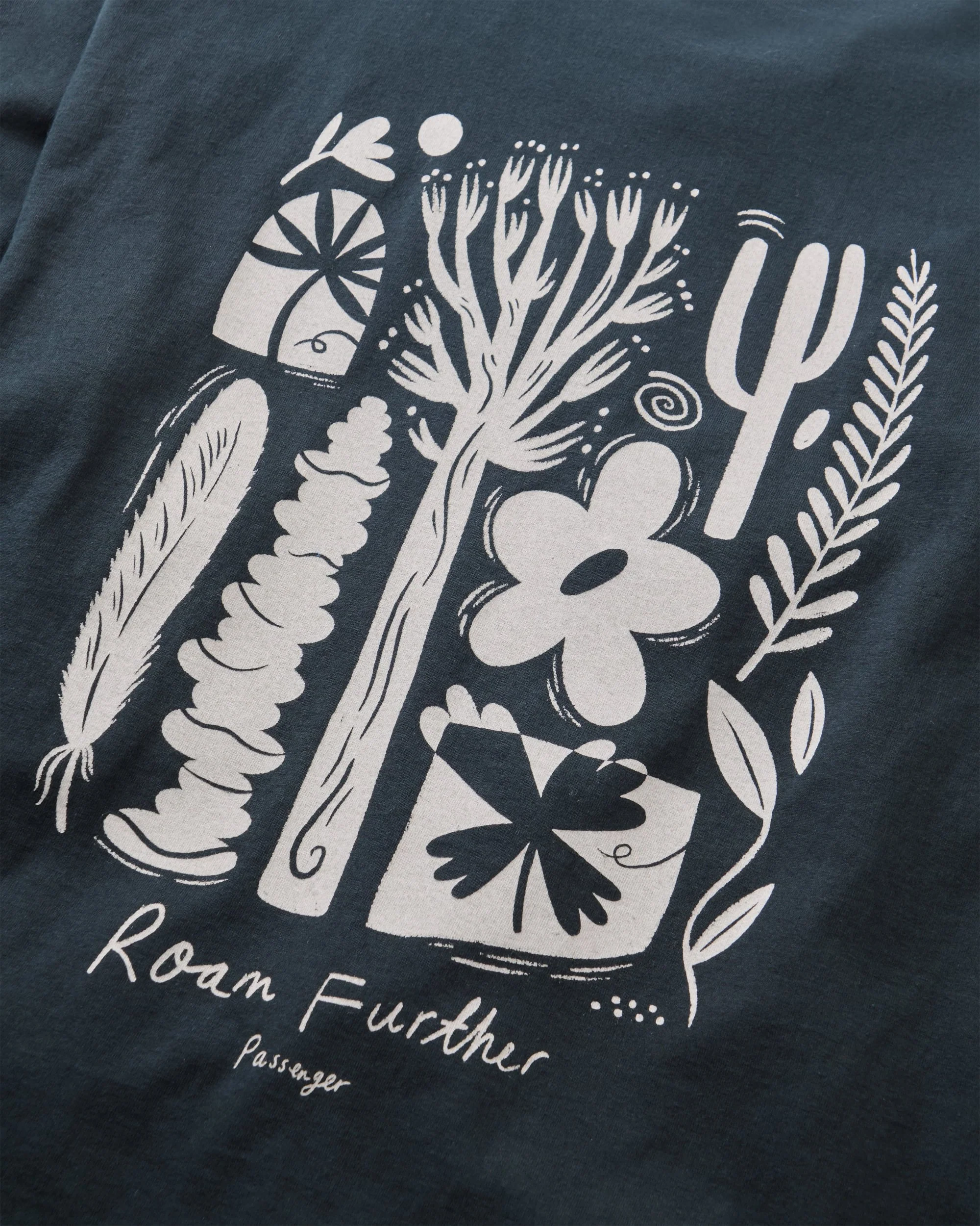 Roam Further Relaxed Fit LS T-Shirt - Black - Image 4
