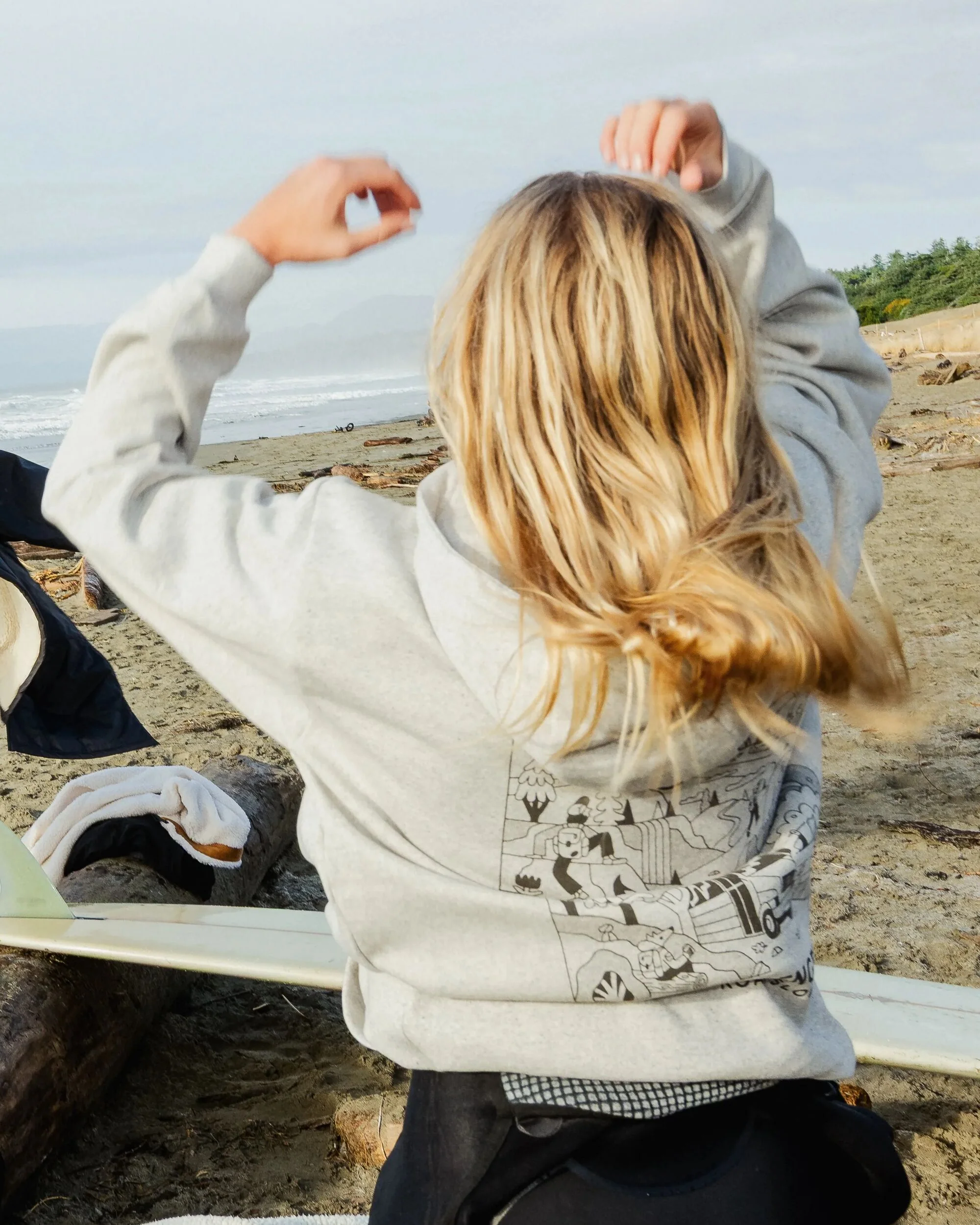Roam Slow Women's Organic Cotton Hoodie - Light Grey Marl - Image 3