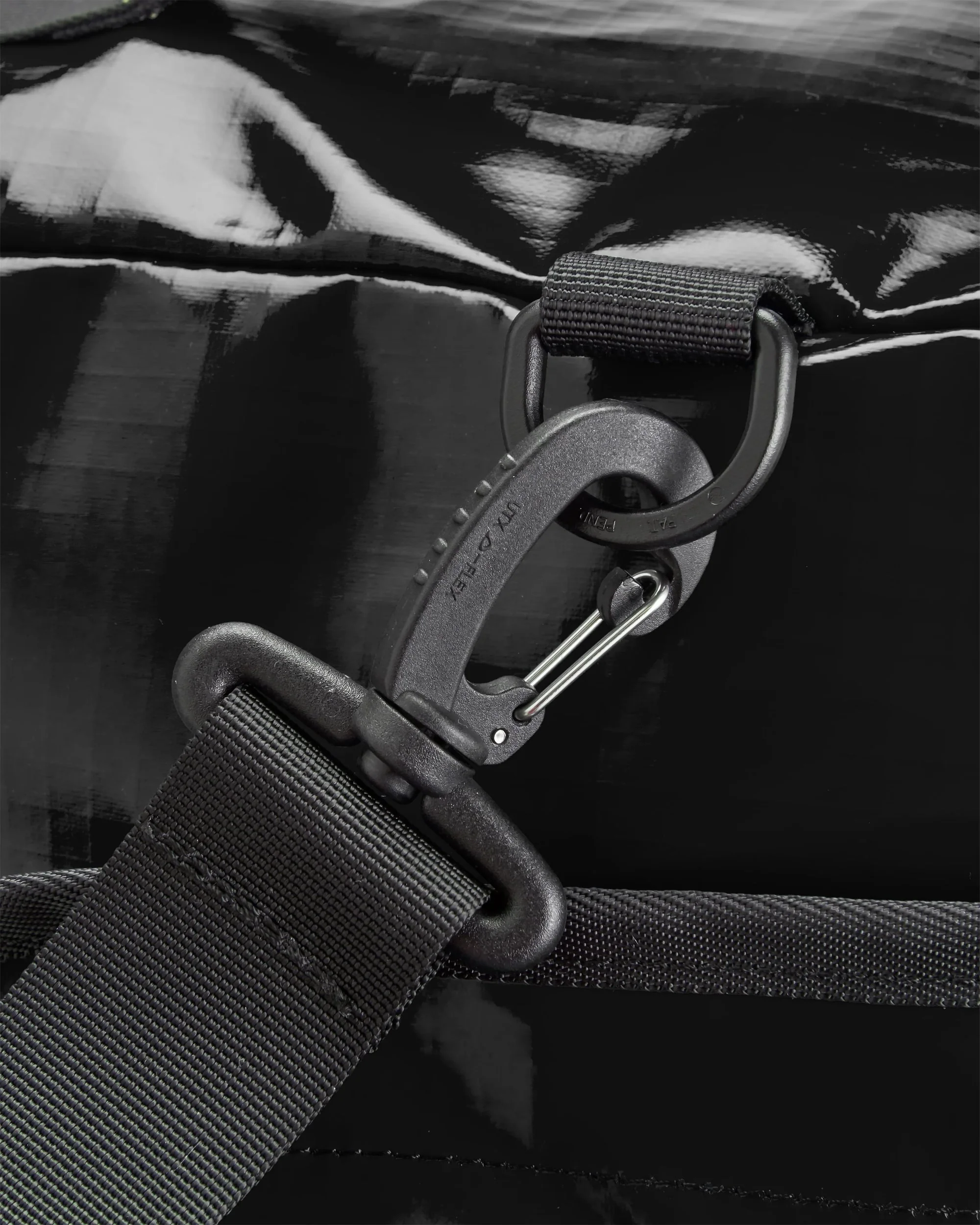 Roamer 40L Duffel Bag - Black - Image 11