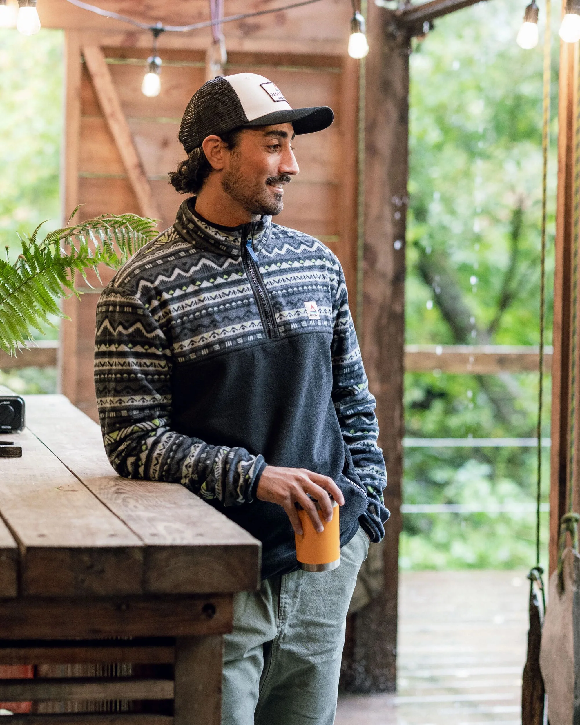 Set Off Polar 1/4 Zip Fleece - Mountain Geo Charcoal - Image 3