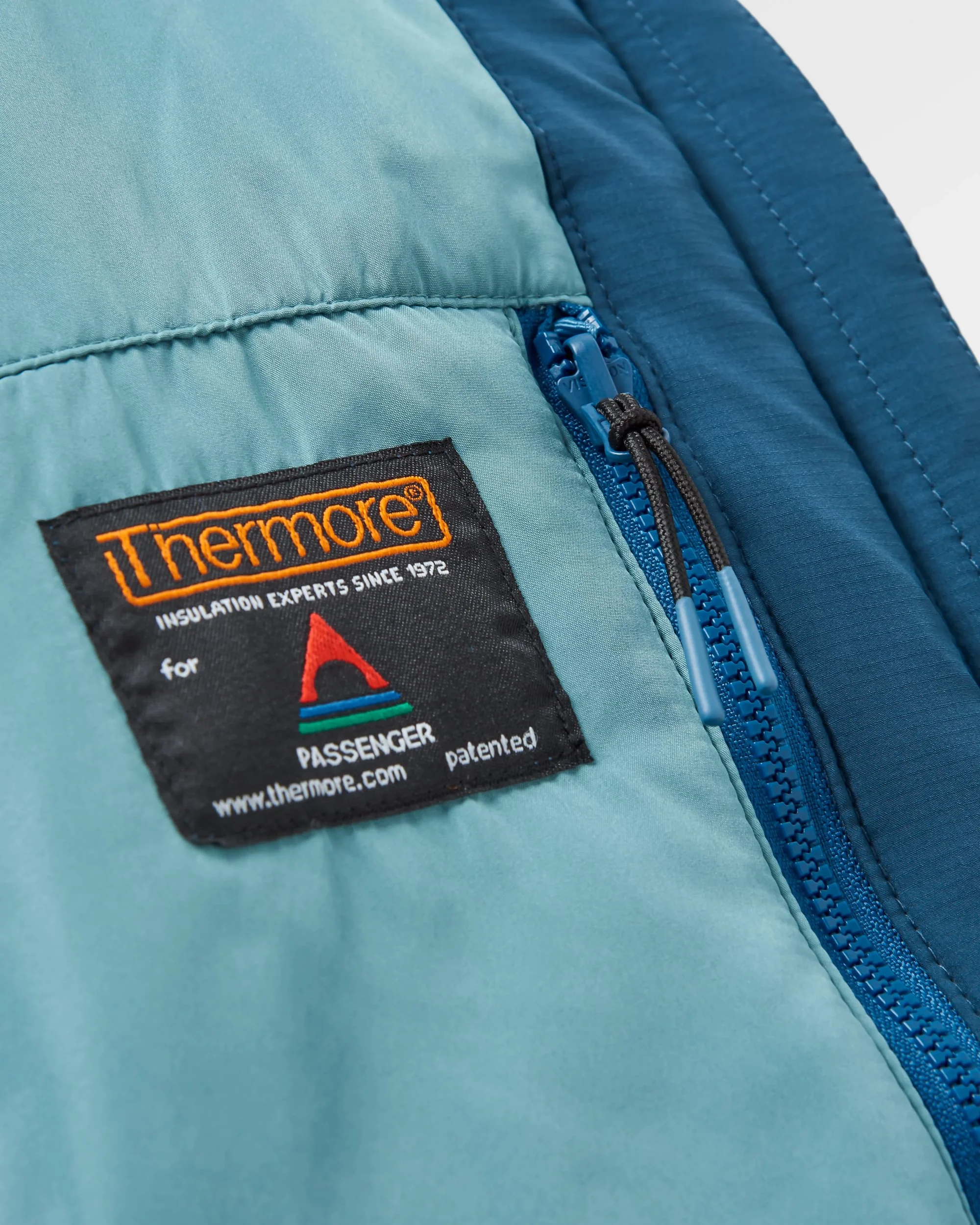 Shasta Lightweight Thermore® Insulated Jacket - Rich Navy/Dark Denim/Arctic - Image 4