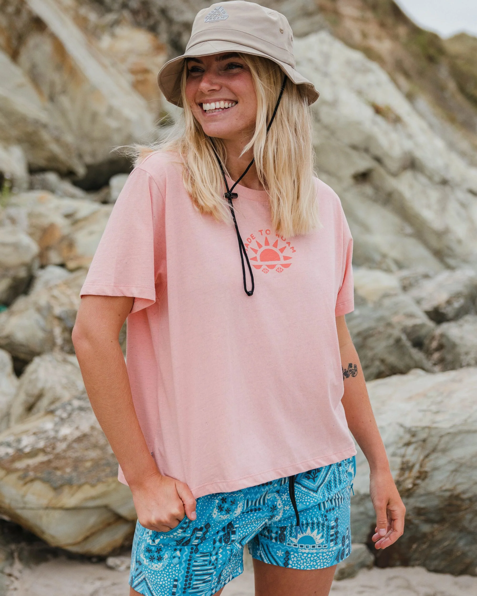 Sunburst Organic T-Shirt - Soft Shell Pink - Image 5