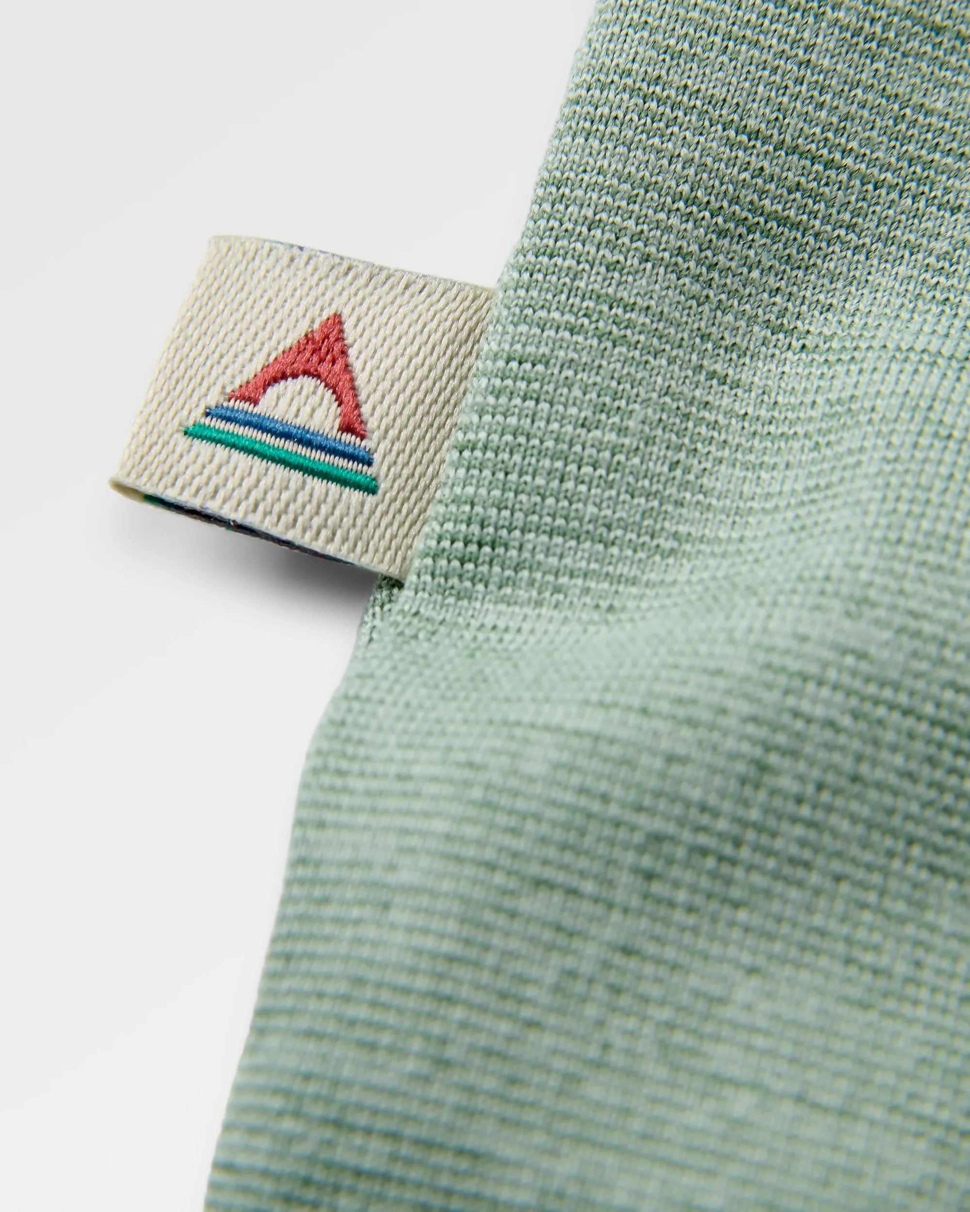 Sunvale Lightweight Surf T-Shirt - Pistachio Marl - Image 6