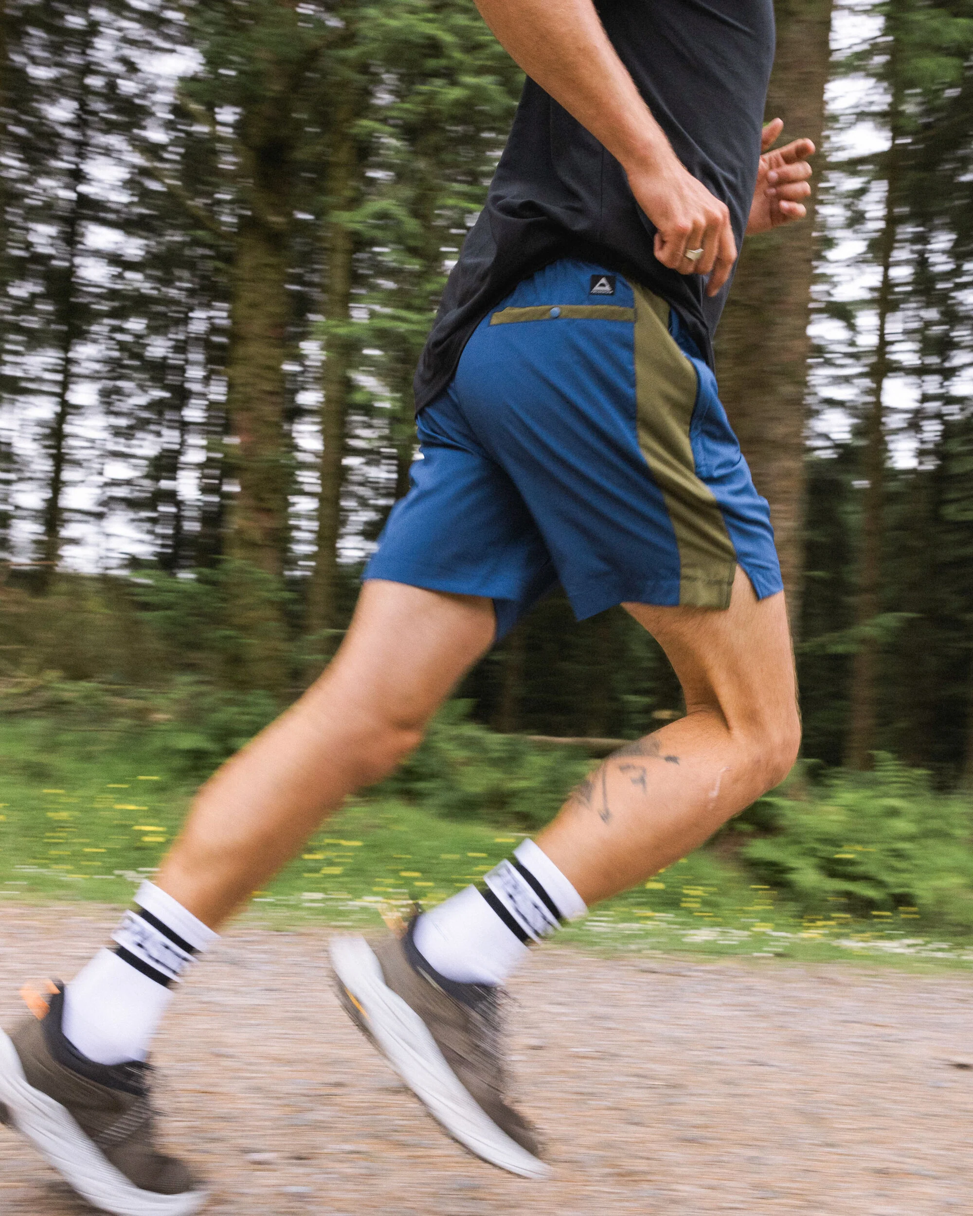 Swift Trail Short 7" - Dark Denim - Image 4