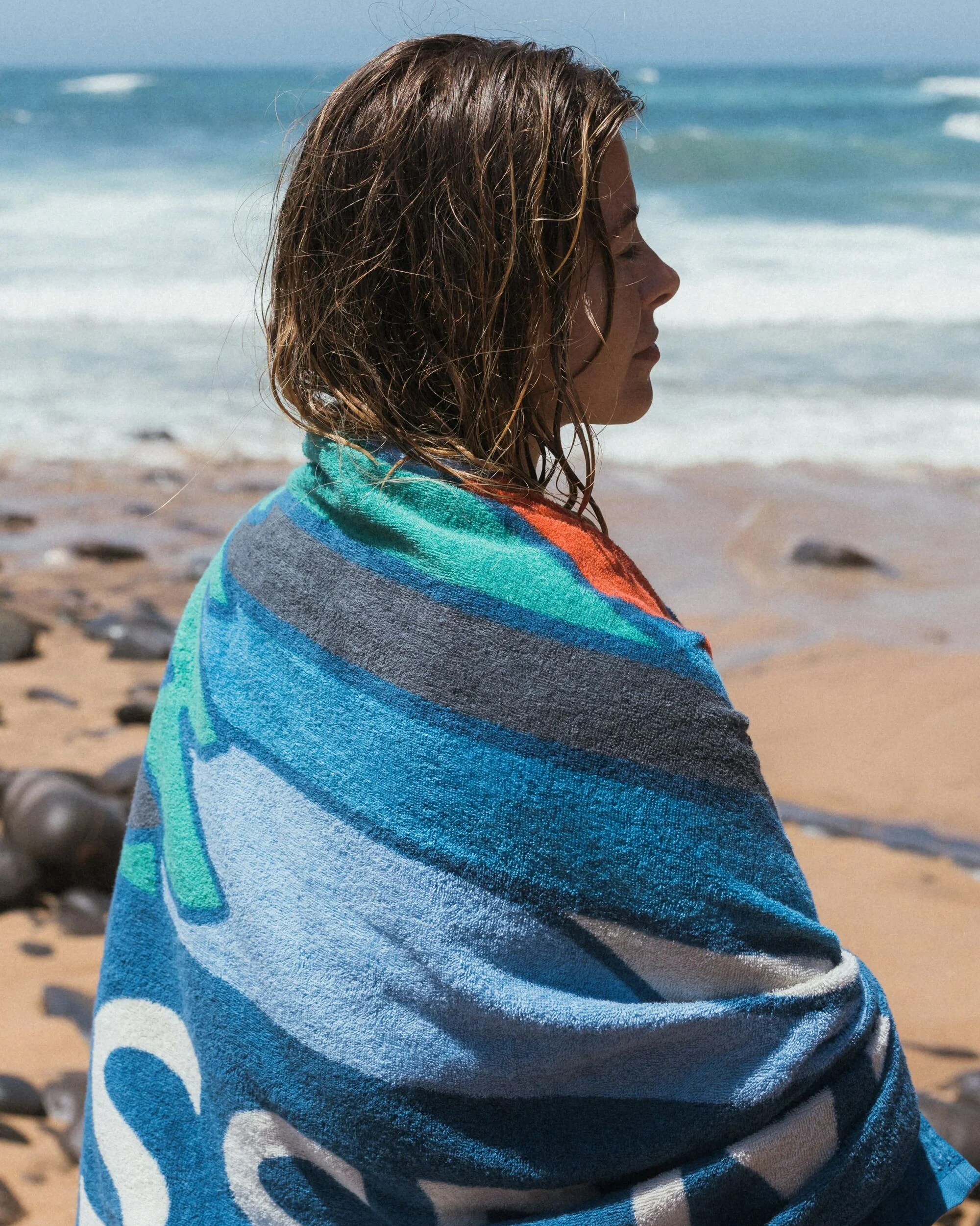 Tideline Organic Cotton Beach Towel - Dark Denim - Image 4