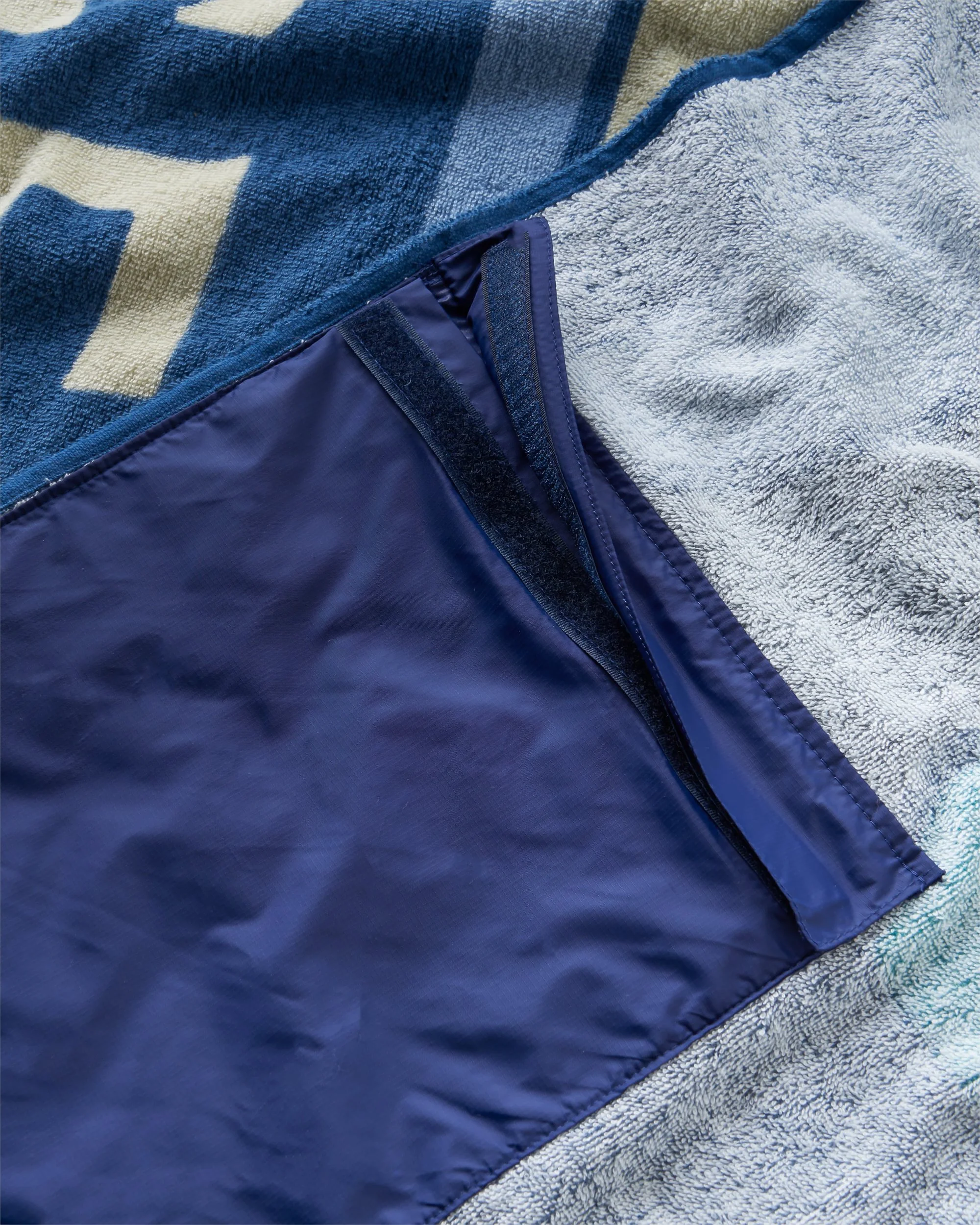 Tideline Organic Cotton Beach Towel - Dark Denim - Image 6