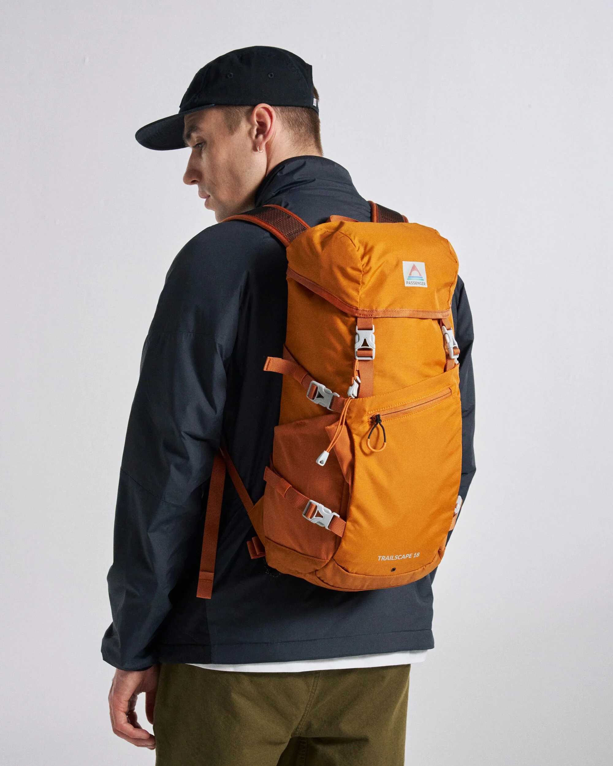 Trailscape 18L Backpack - Sunrise Orange