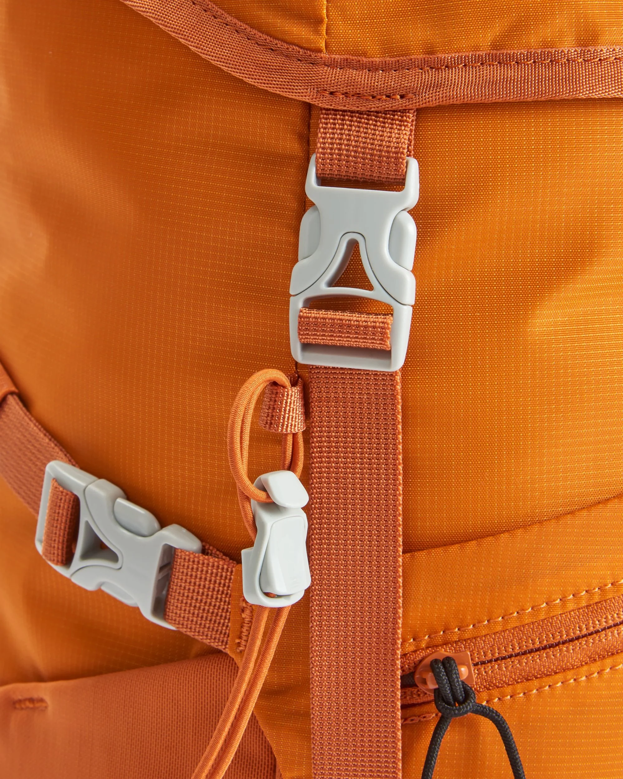 Trailscape 18L Backpack - Sunrise Orange - Image 13