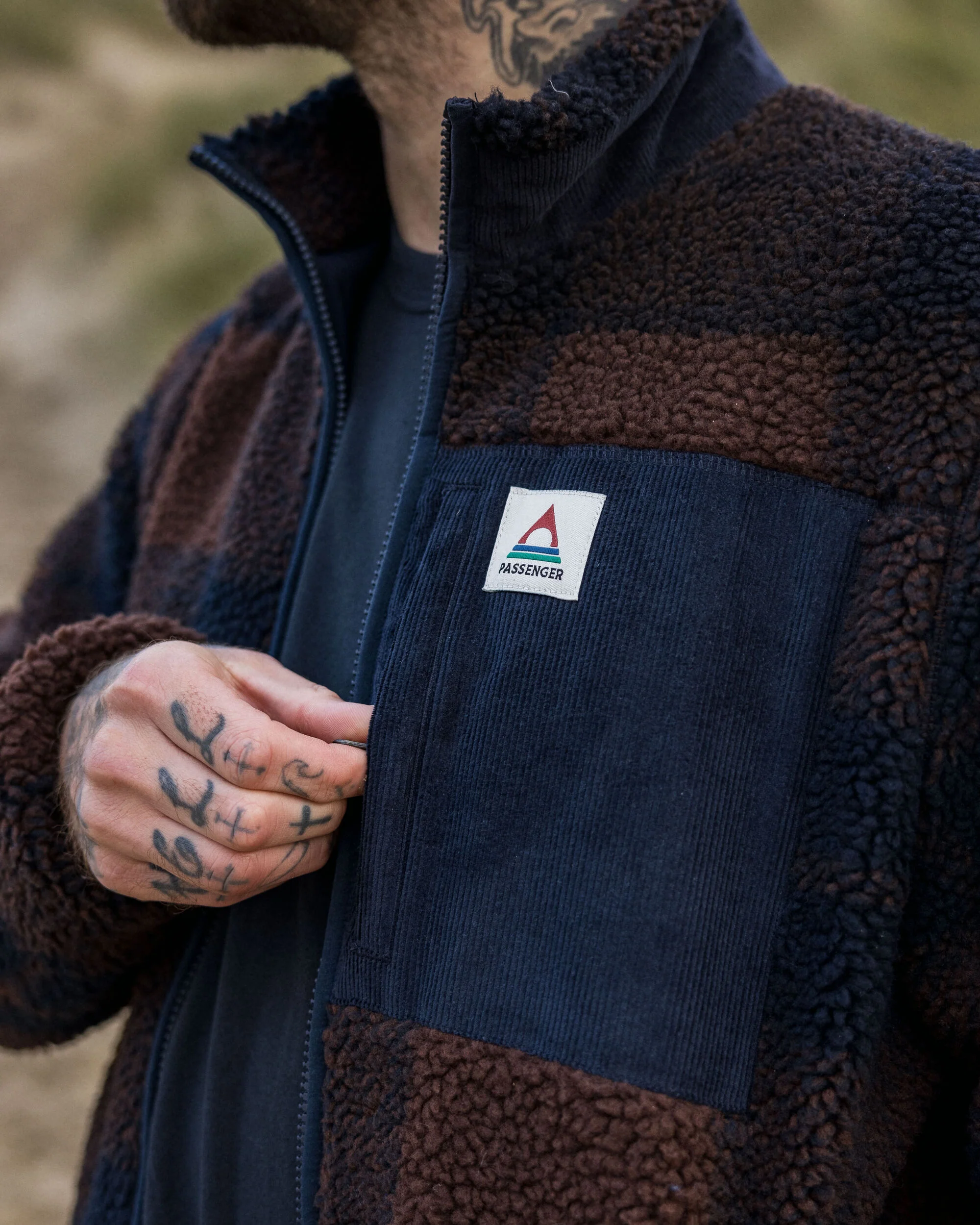 Trekker Deep-Pile Sherpa Fleece - Chestnut/Deep Navy Check - Image 3