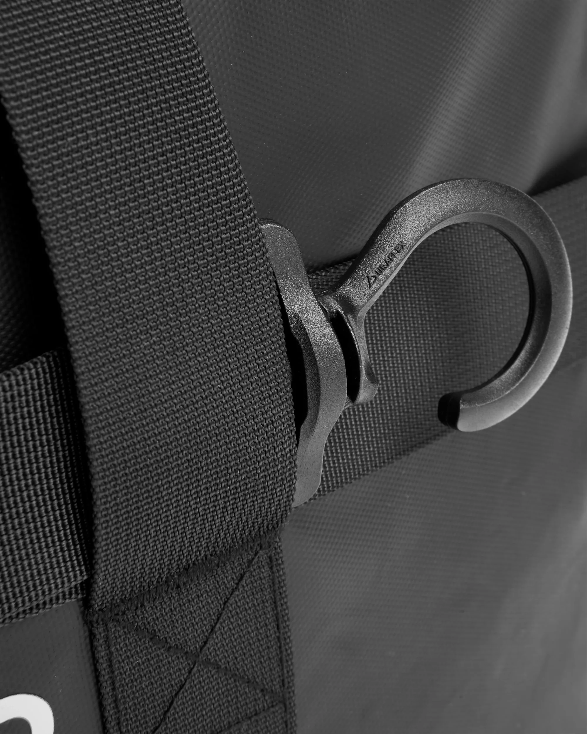 Vandrobe Duffel - Black - Image 16