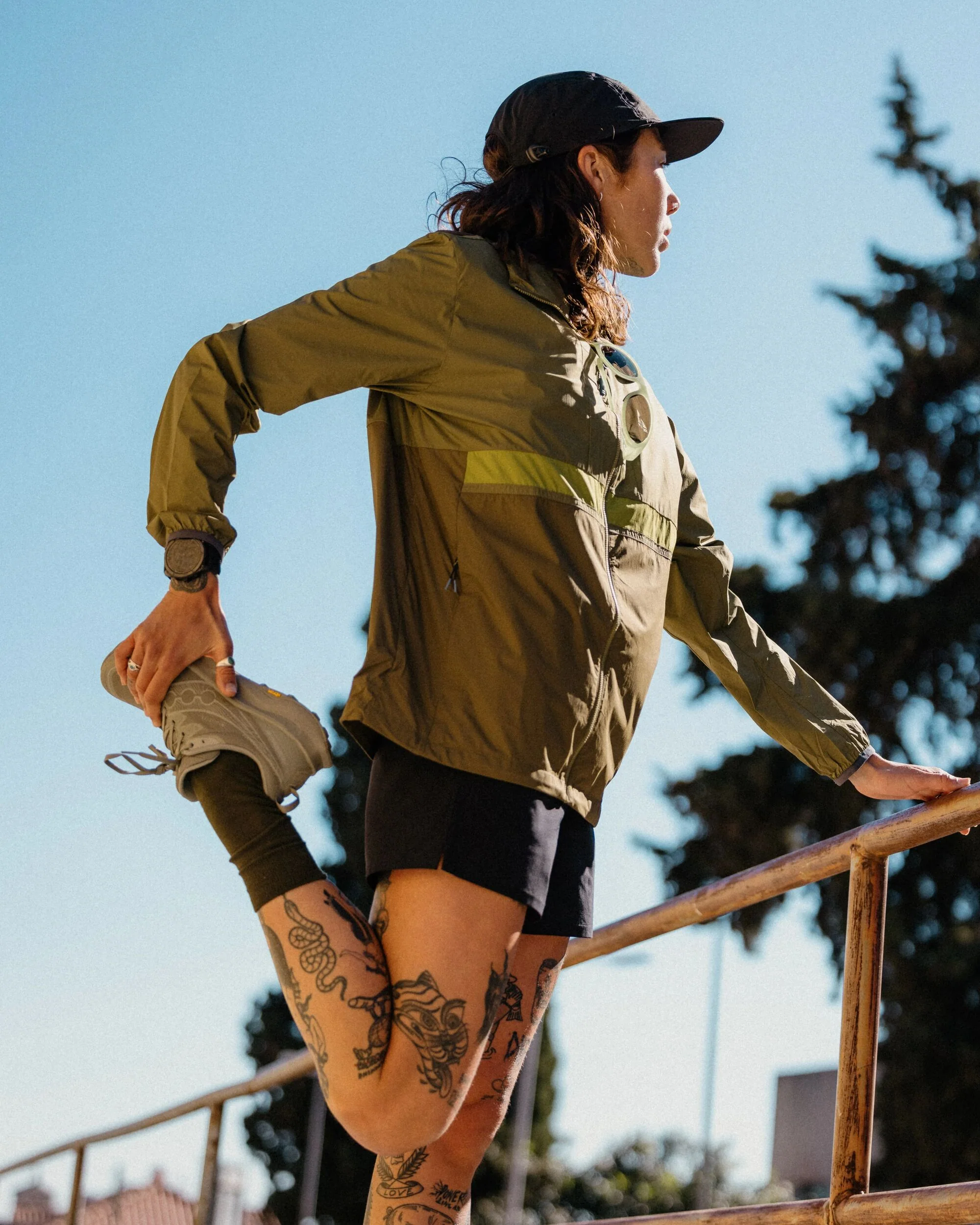 Viento Windshell Jacket - Dark Olive/Clover