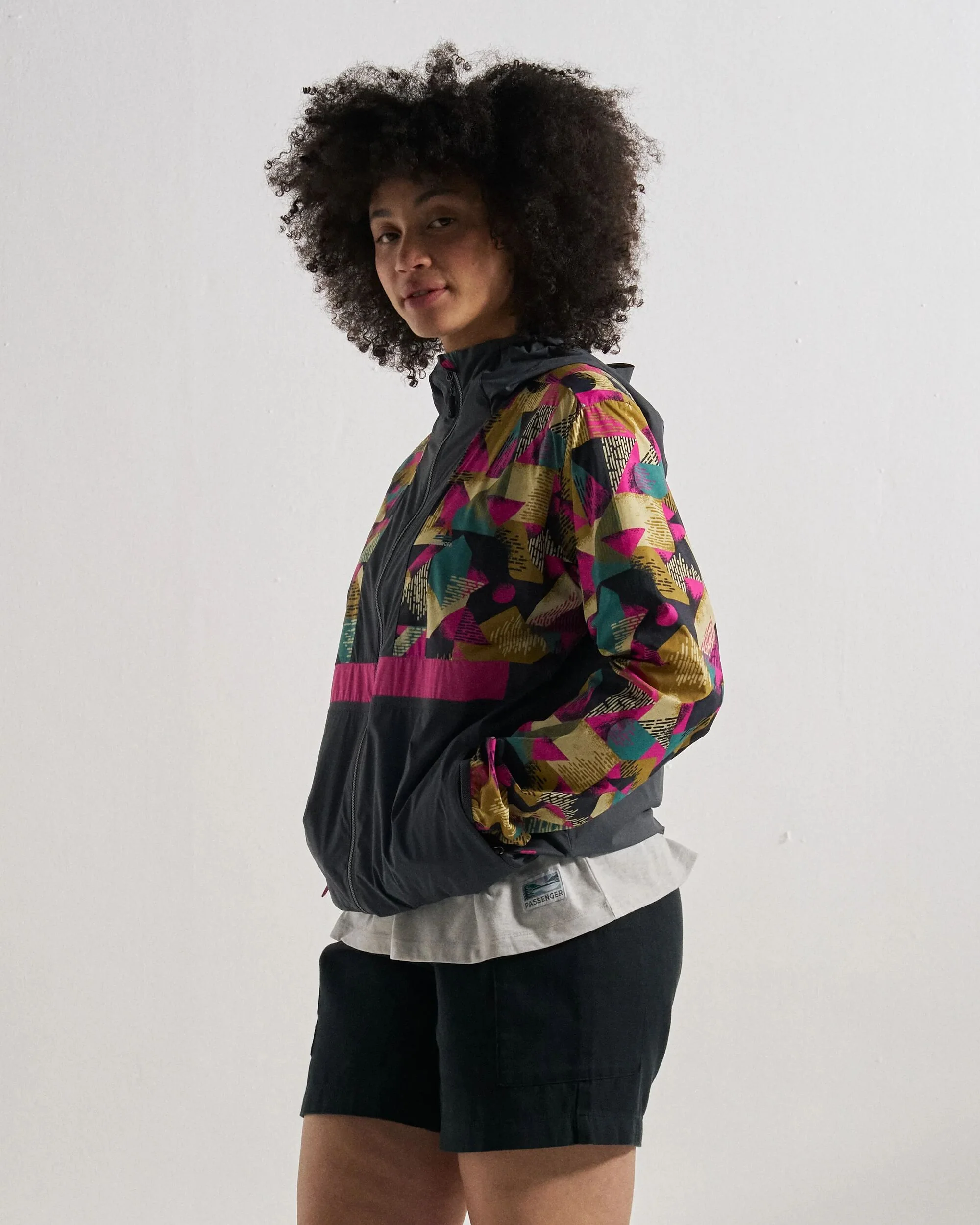 Viento Windshell Jacket - Mosaic Mountain Charcoal - Image 5