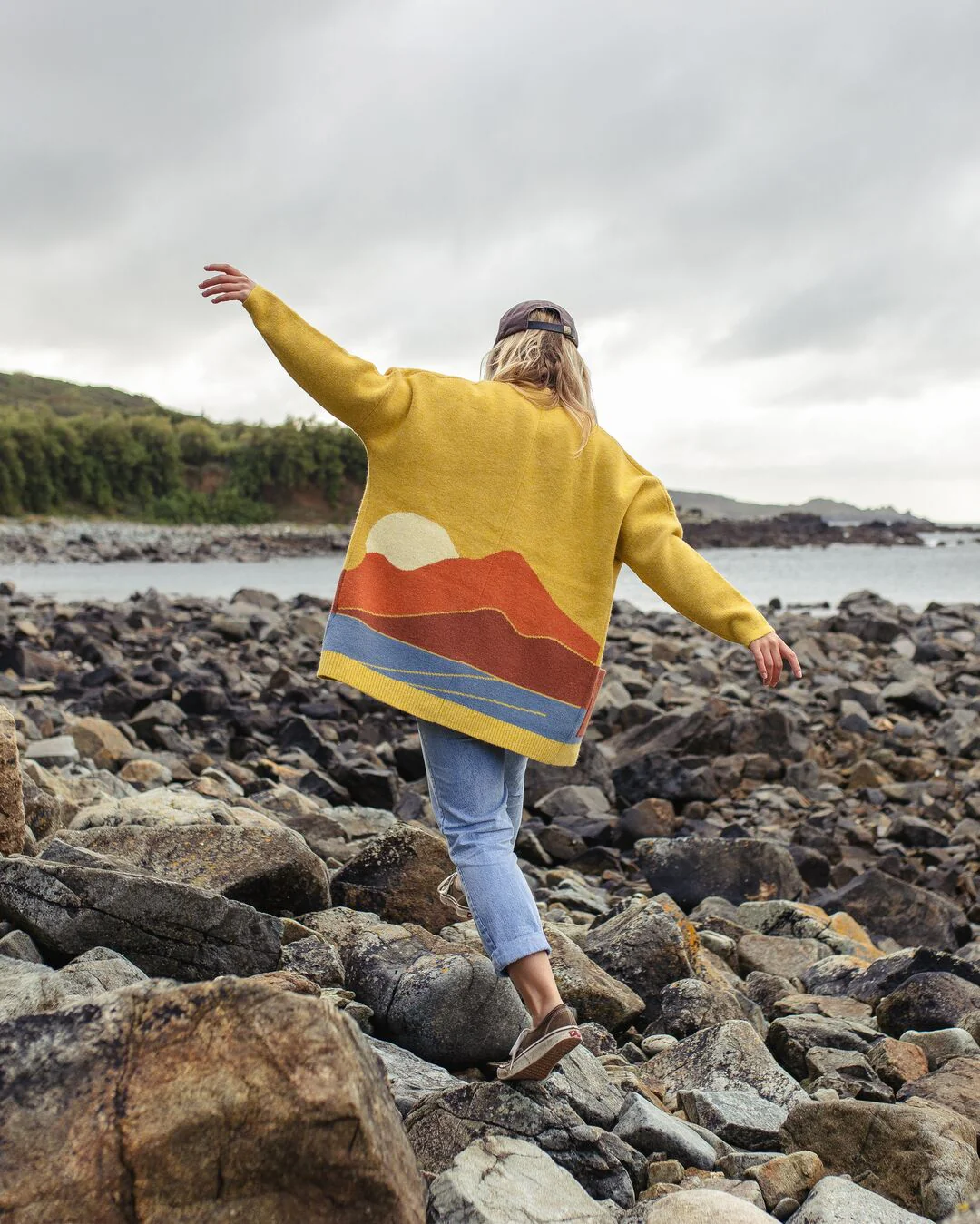 Vista Knitted Cardigan - Amber Gold - Image 3
