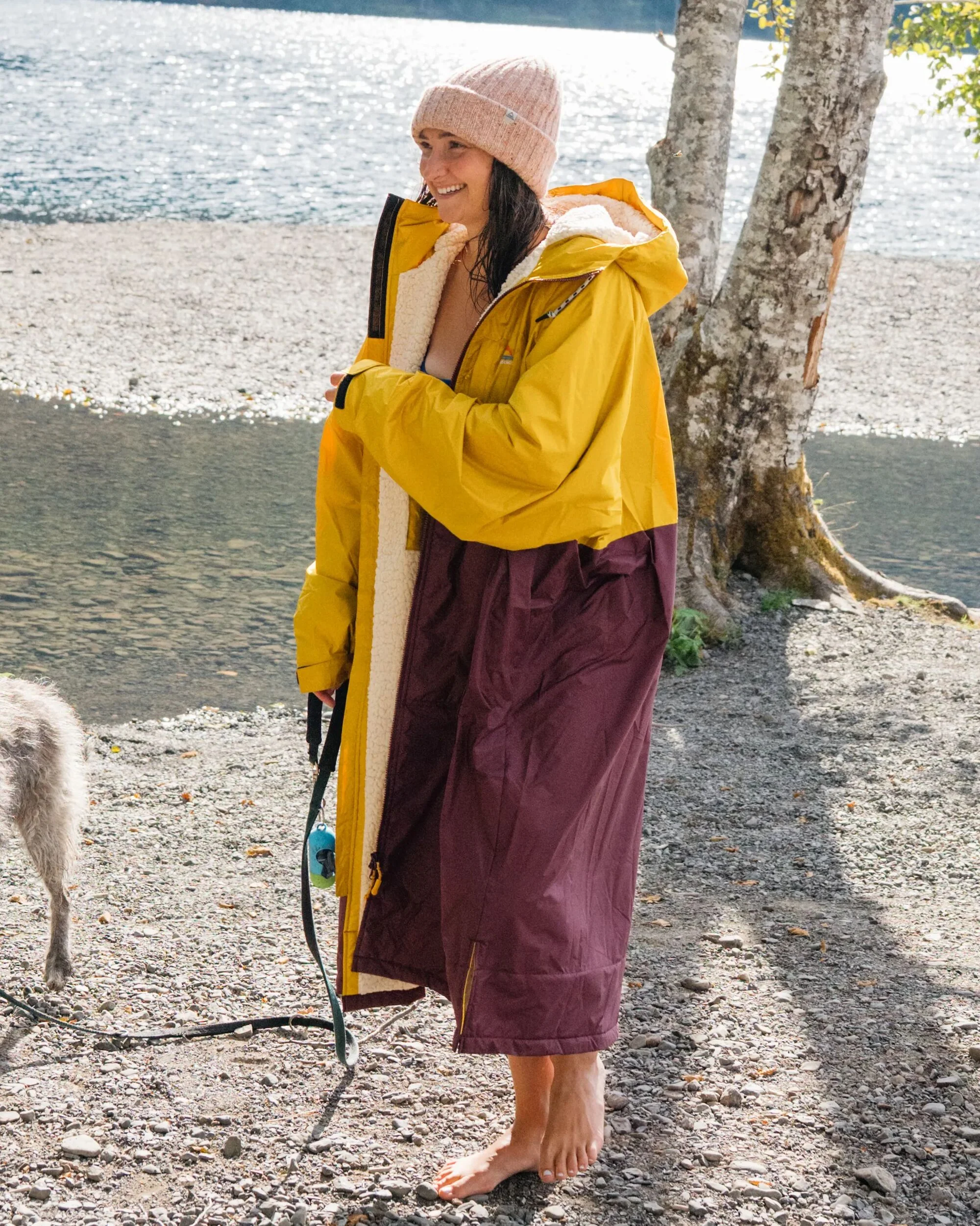 Waves Sherpa Lined Changing Robe - Fig/Heritage Yellow