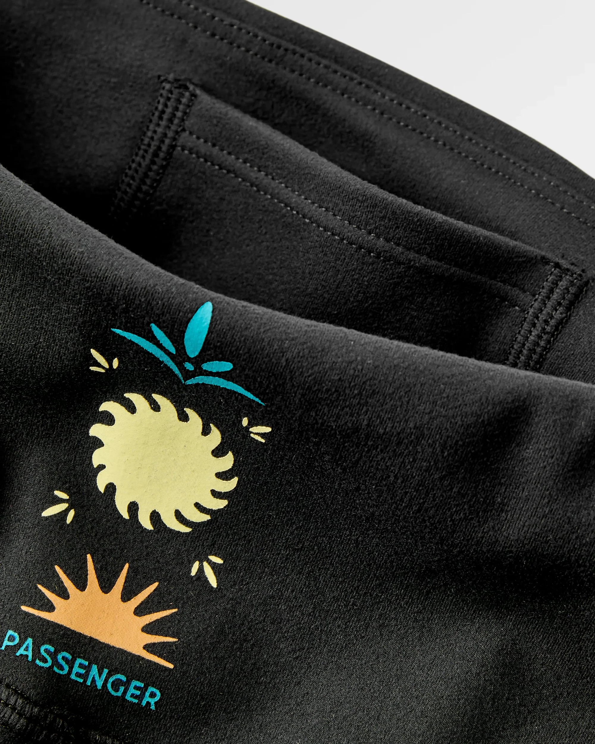 Solscape Active Short - Black - Image 11