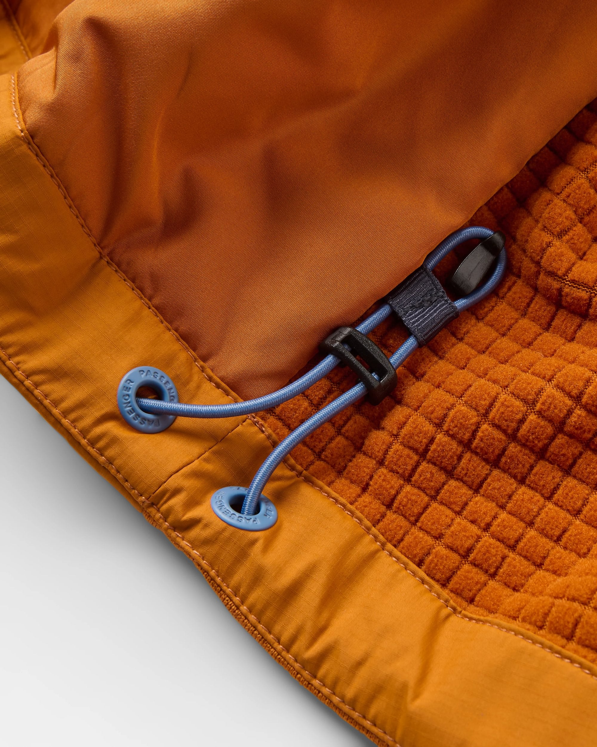 Women's Trailscape Lightweight Insulated Jacket - Retro Orange - Image 7