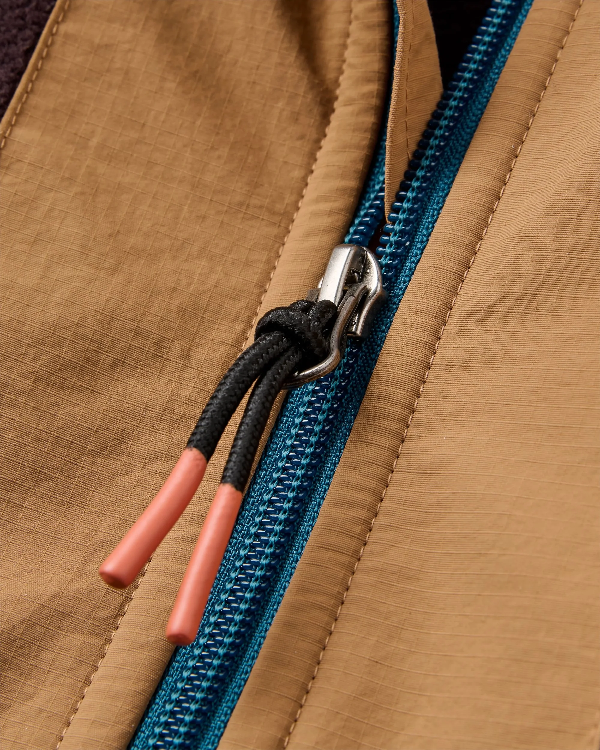 Woodland Hoodless 1/2 Zip Polartec® Fleece - Espresso/Tidal Blue - Image 2